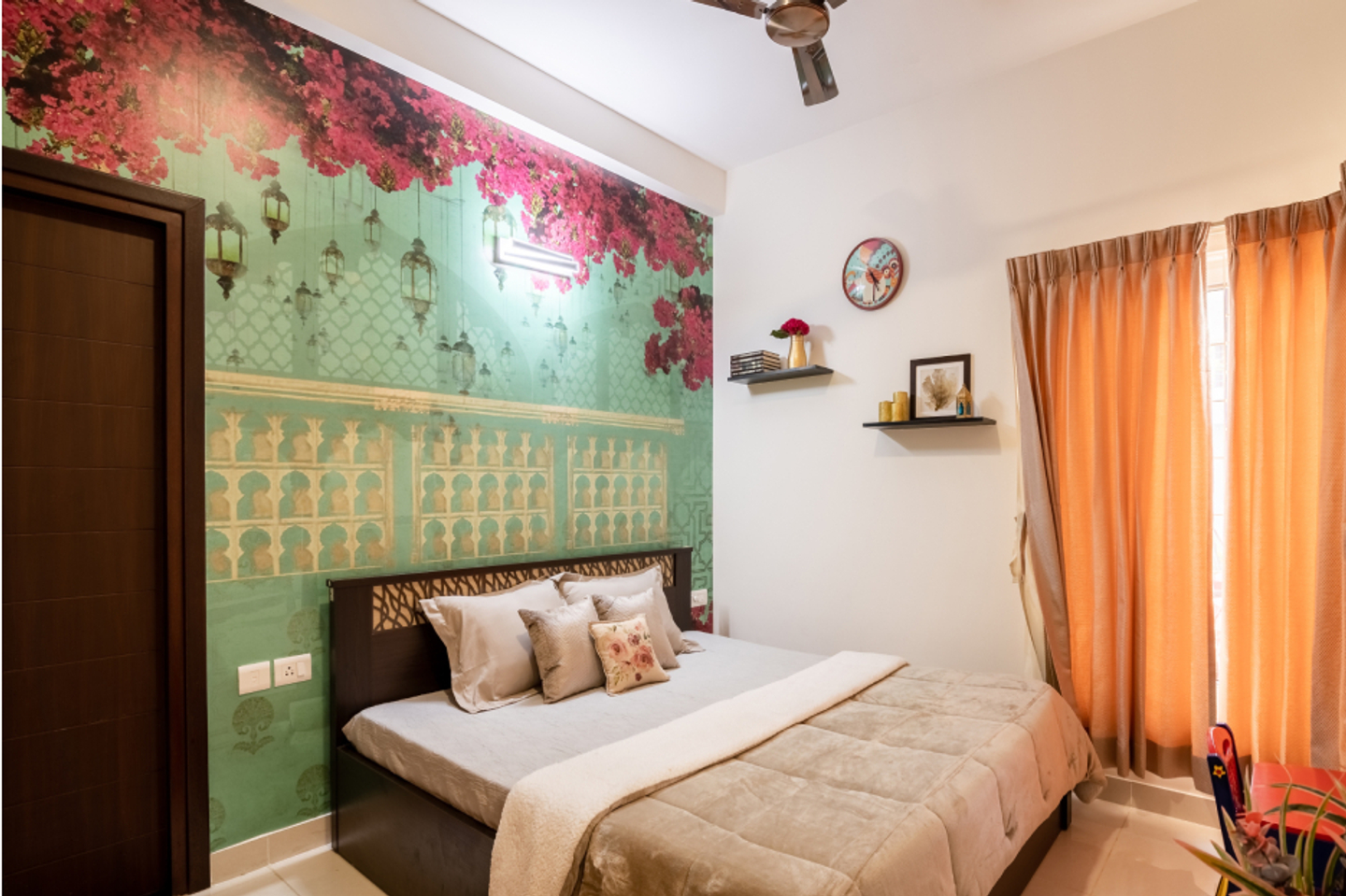 DualToned Wallpaper Design For Bedrooms Livspace