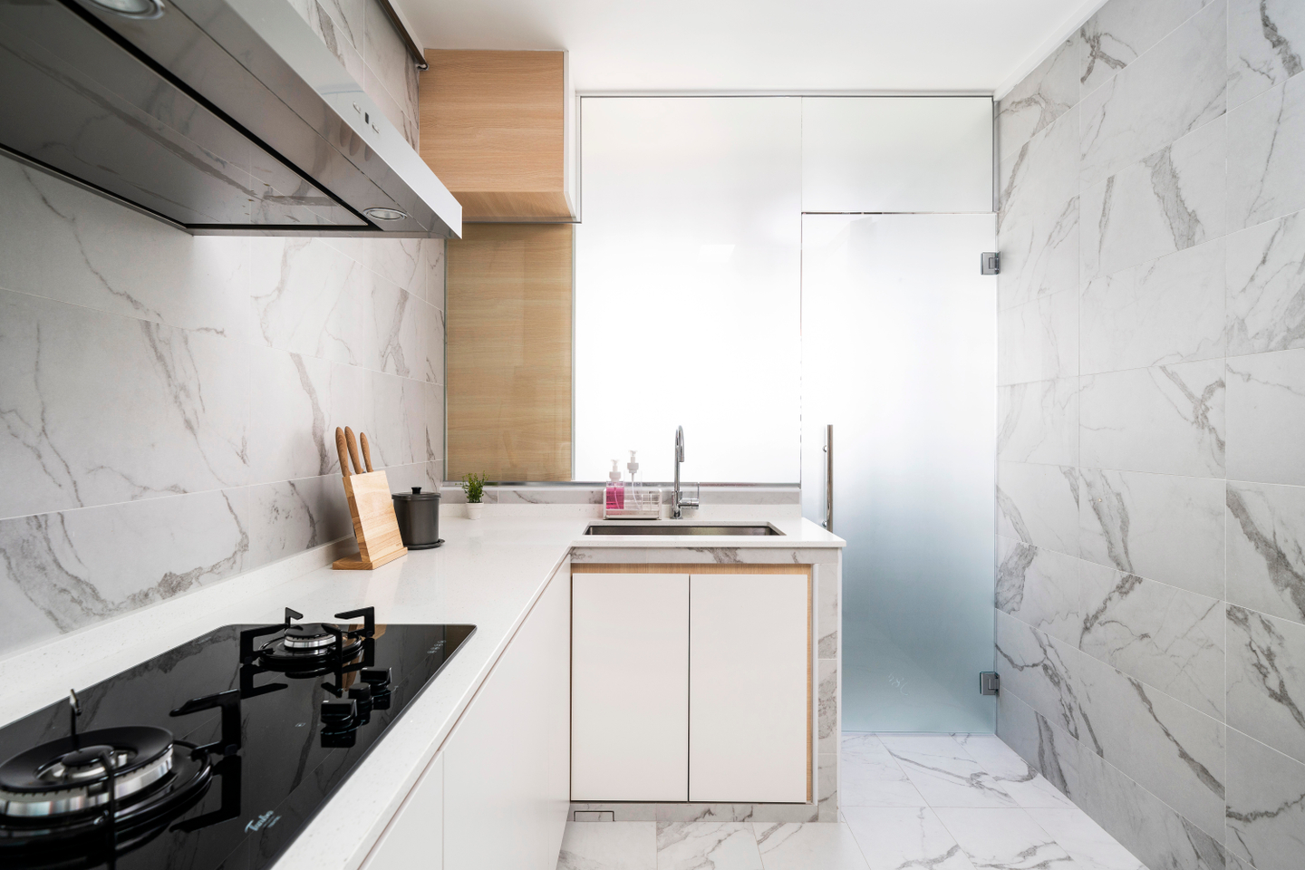 Minimalist Interior Design For Kitchens With Marble Dado Tiles