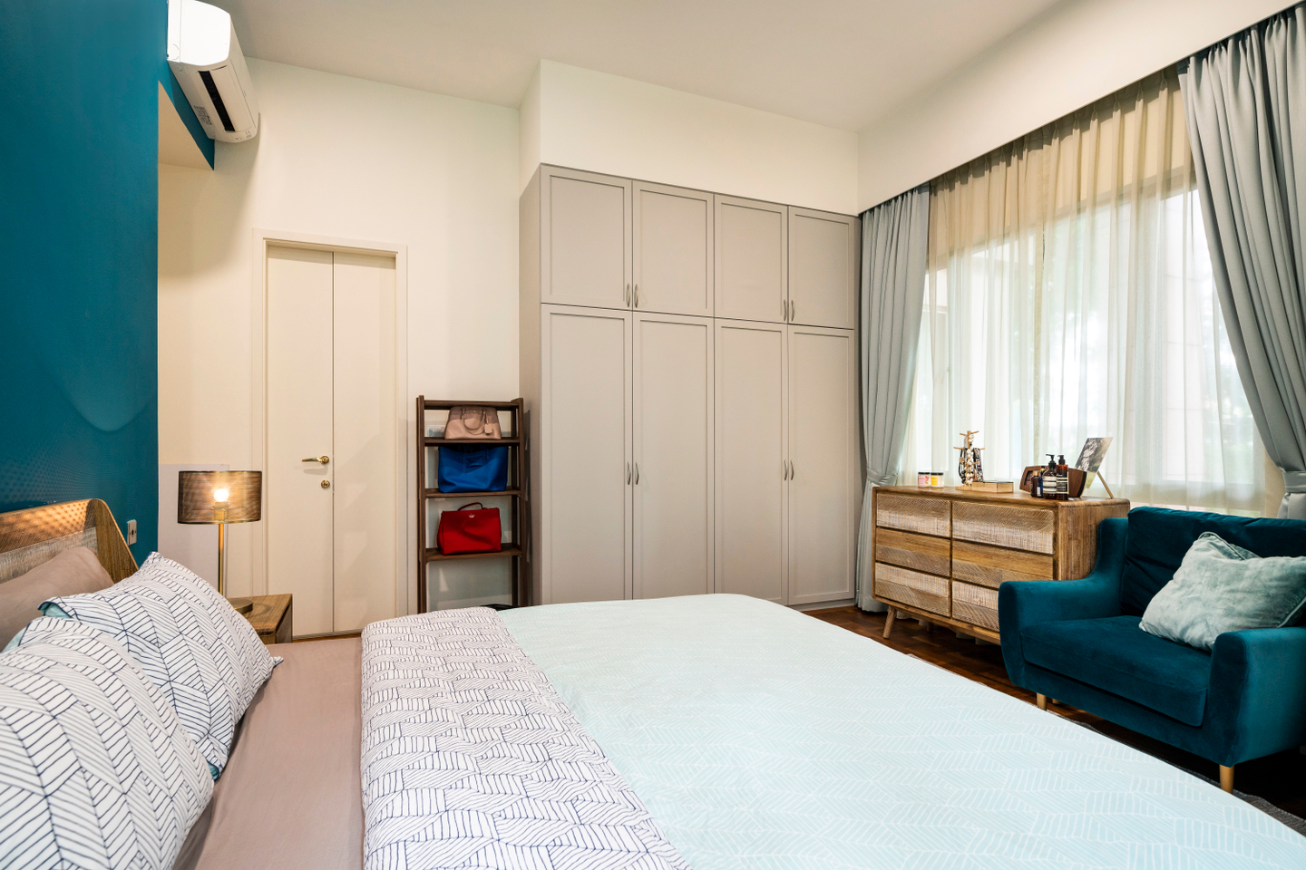 Light-Coloured Minimalist Bedroom Design - Livspace