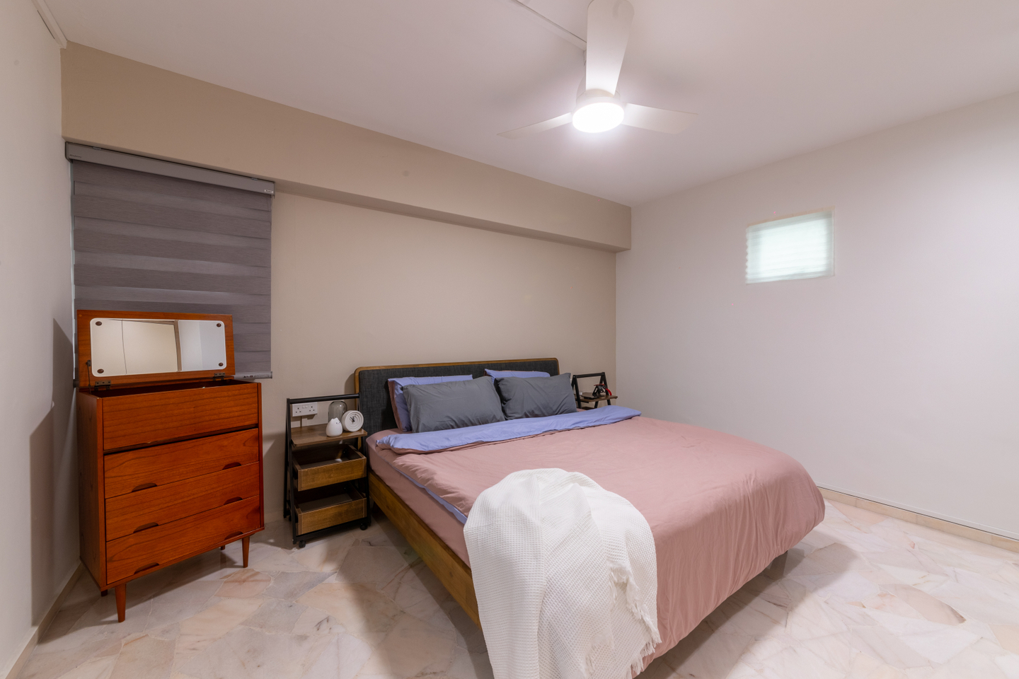 Minimalist Bedroom With Convenient Storage - Livspace