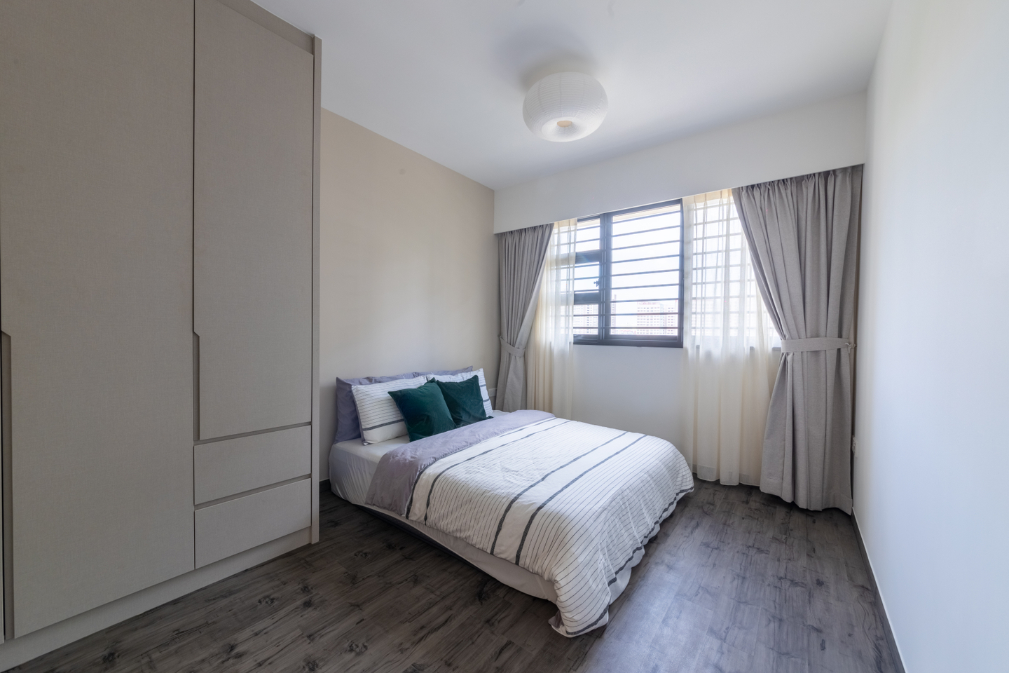White And Brown Minimalistic Bedroom Design | Livspace