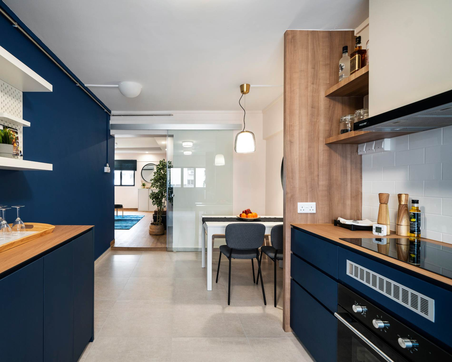 Low-Maintenance White Laminate Design With A Matte Finish - Livspace