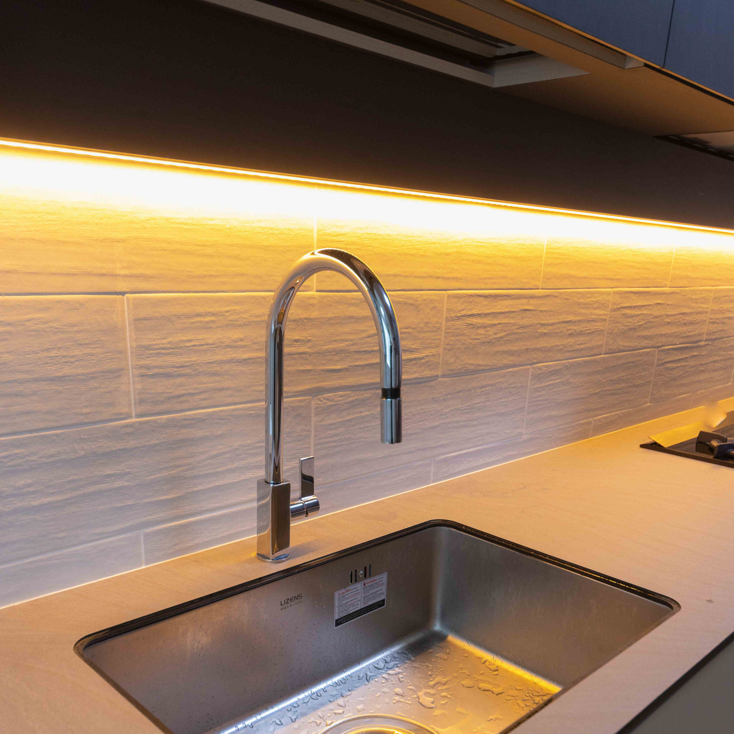 Wood Grain Tiles Design For Backsplash Livspace