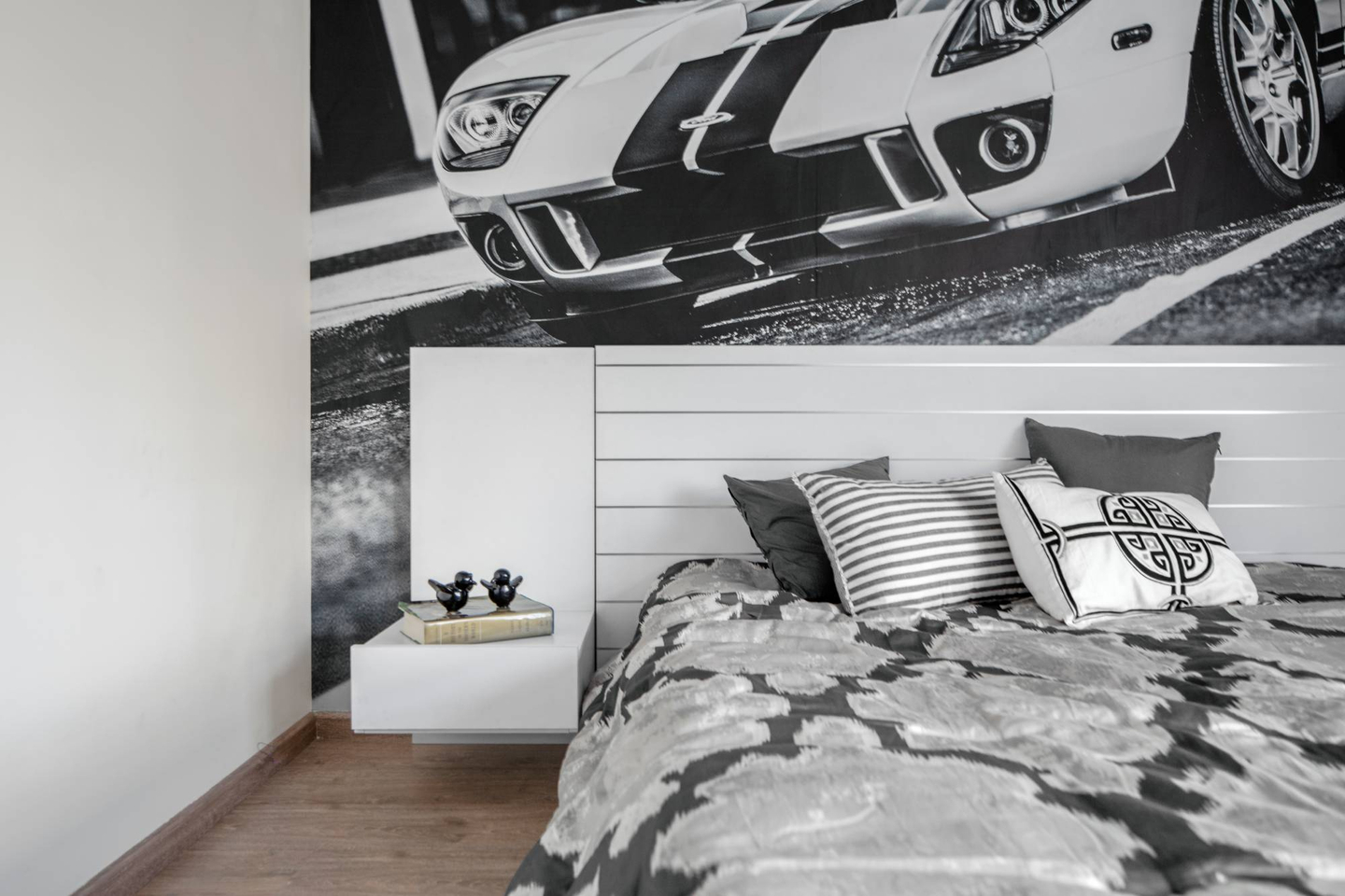 Kid's Room Design With A Car-Themed Wallpaper - Livspace