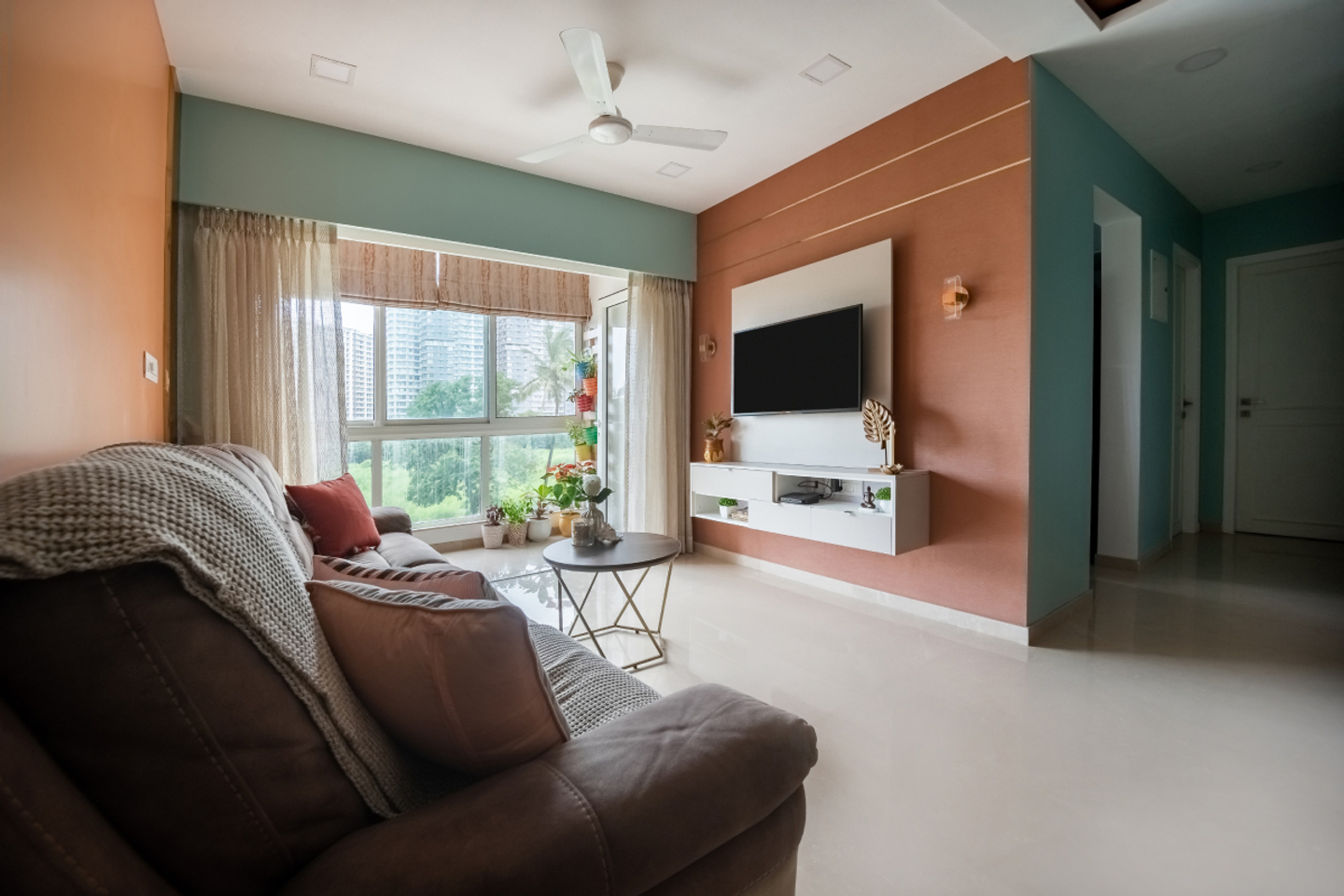 Modern Living Room Design With Glossy White Flooring