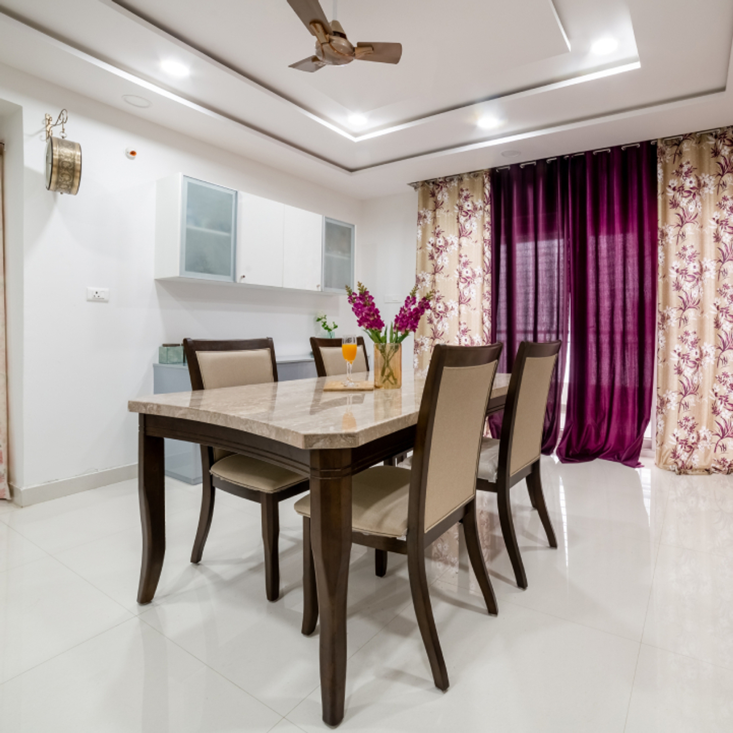 Modern Dining Room Design With Beige Stone Table