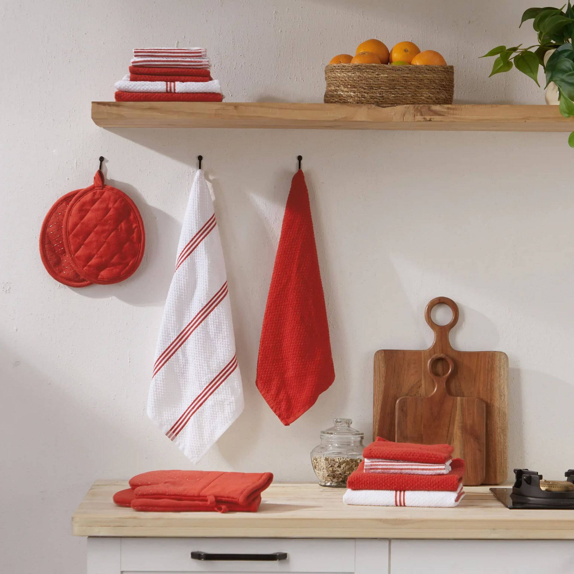 Solid Dyed Cotton Polyester blend Red 16 Piece Kitchen Linen Set | Kaleida