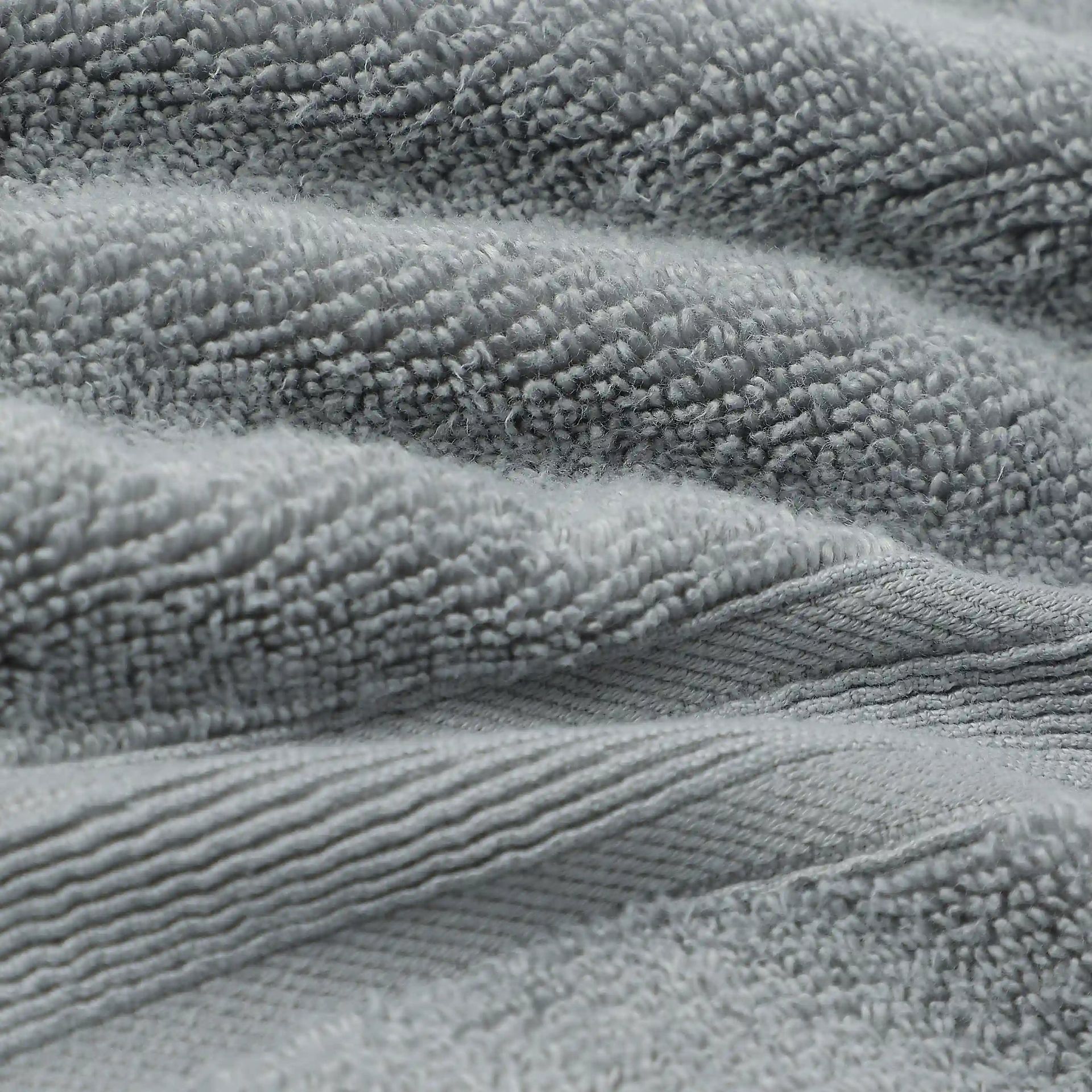 Solid Dyed 550 GSM 100% Cotton Graphite Face Towel | Pelushe