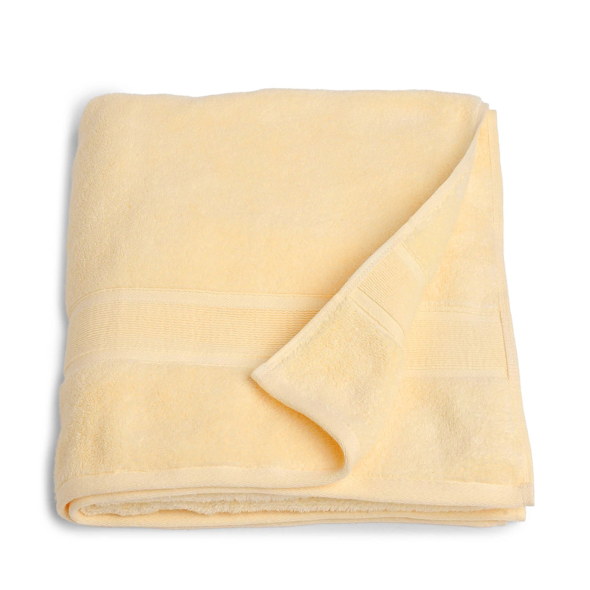 Solid Dyed 550 GSM 100% Cotton Buttercream Bath Towel | Pelushe