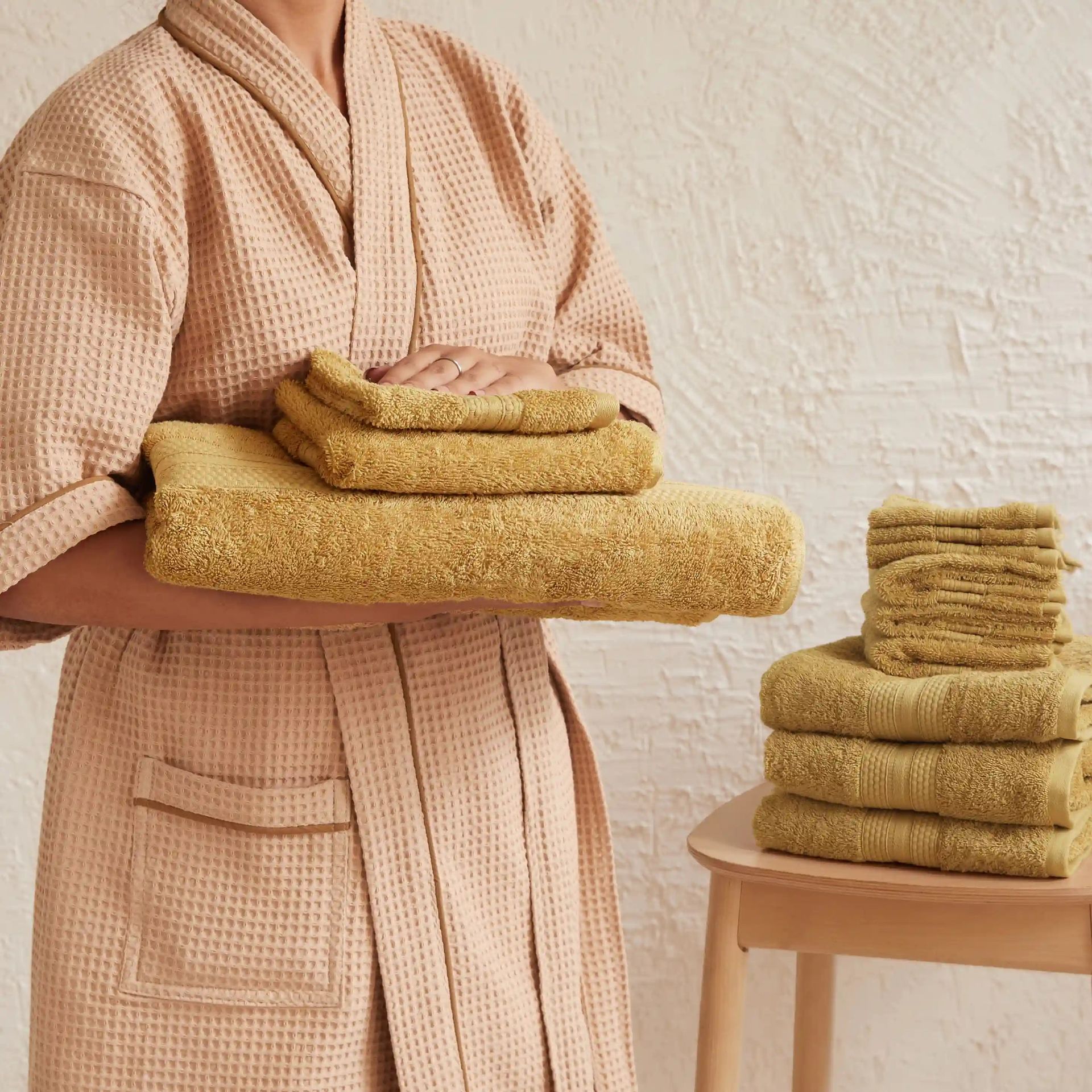 Solid Dyed 475 GSM 100% Cotton Beige 12 Piece Towel Set | Paleto