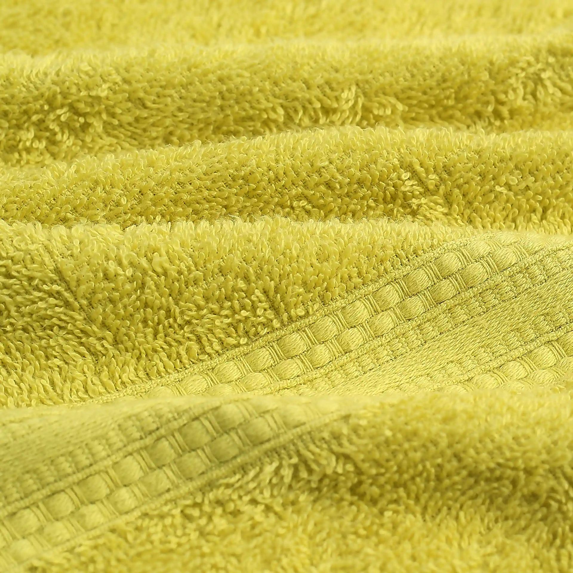 Solid Dyed 475 GSM 100% Cotton Apple Green Face Towel | Paleto