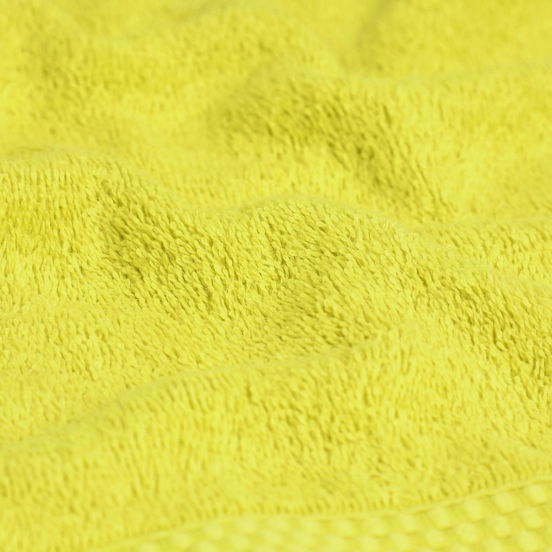 Solid Dyed 475 GSM 100% Cotton Apple Green Bath Towel | Paleto