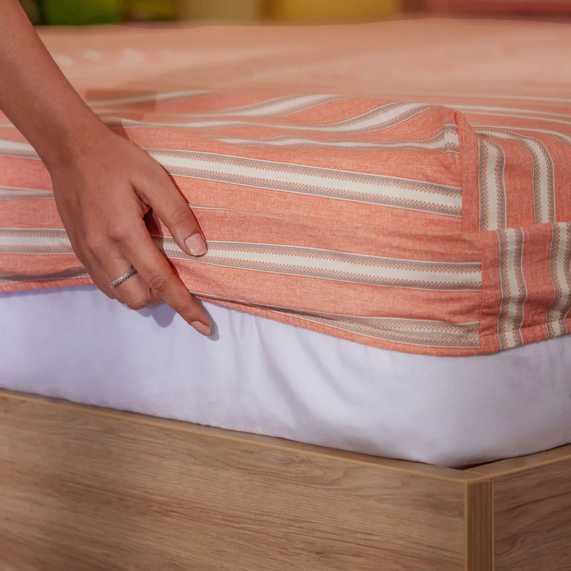 Geometric 200 TC Cotton Peach King Fitted Sheet Set | Threadscapes
