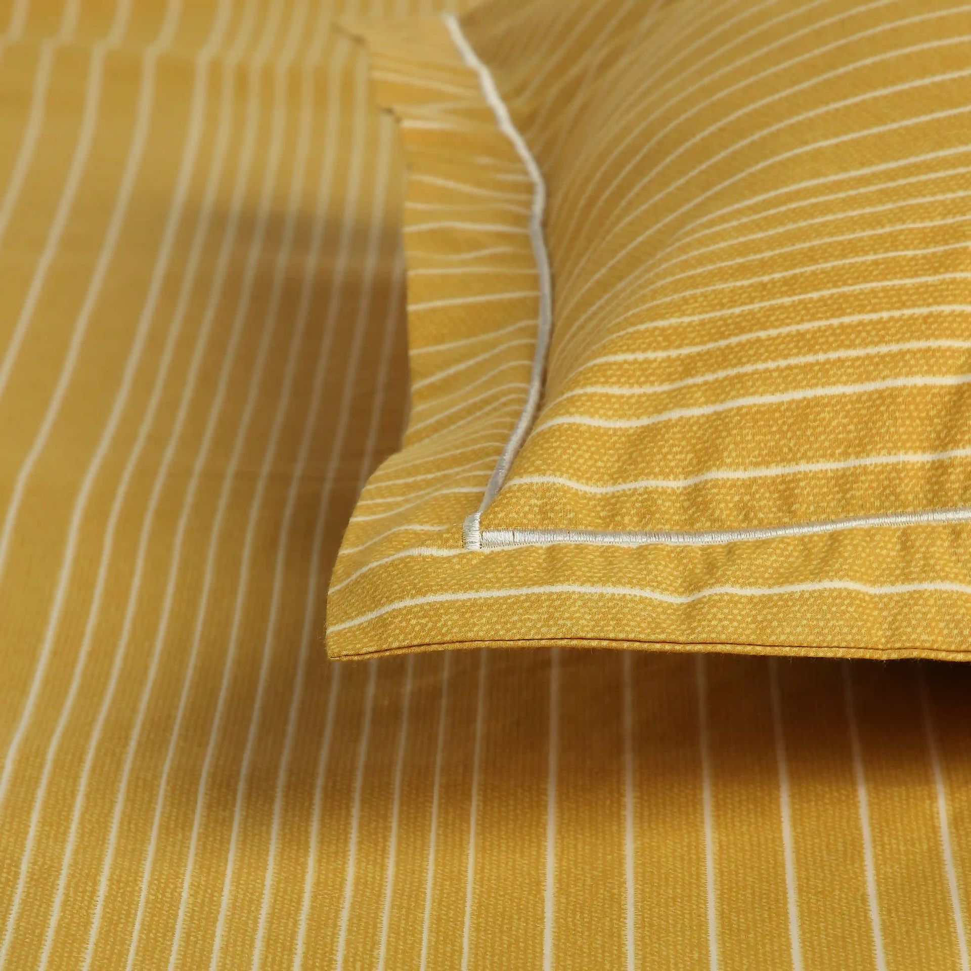 Geometric 200 TC Cotton Mustard Single Bedsheet Set | Threadscapes