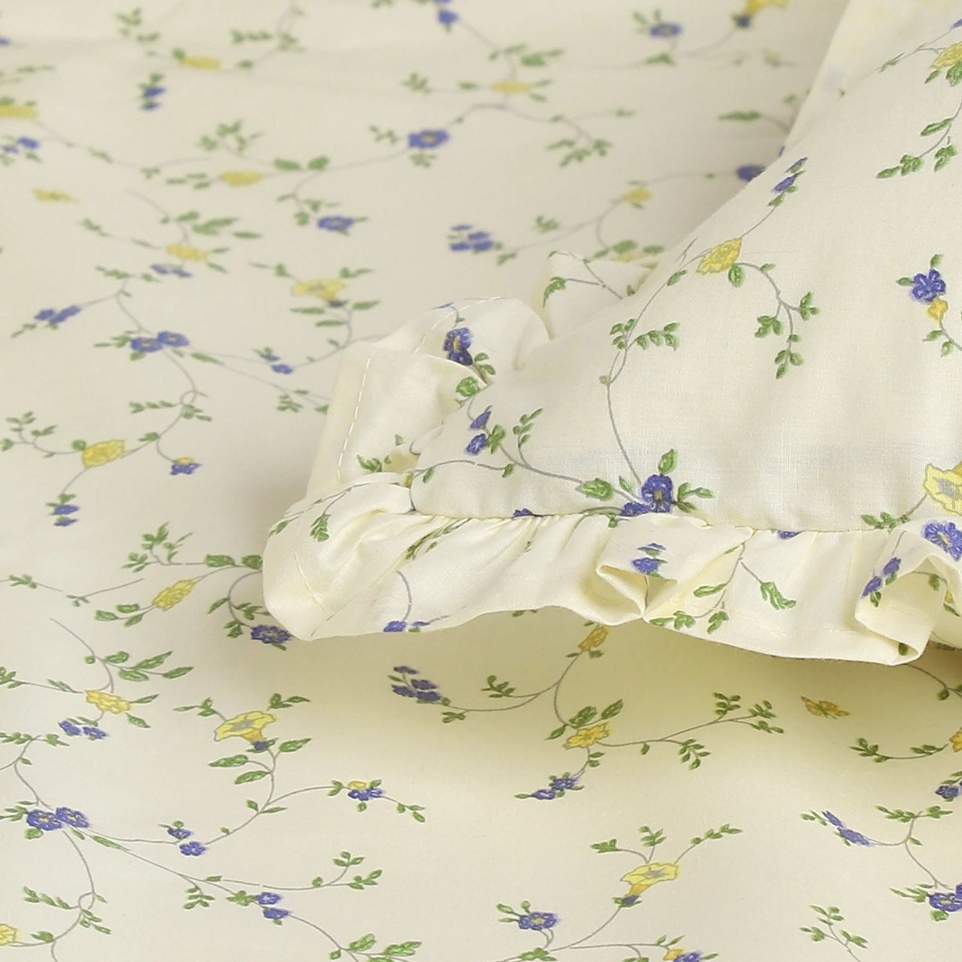 Floral 200 TC Cotton Cream Bloom Single Bedsheet Set | Bloomshire Luxe