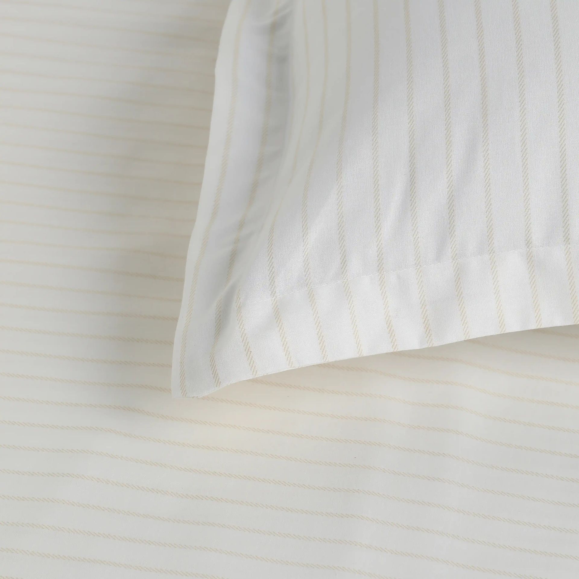 Geometric 144 TC 100% Cotton Beige Single Bedsheet Set | Bloomshire Classic