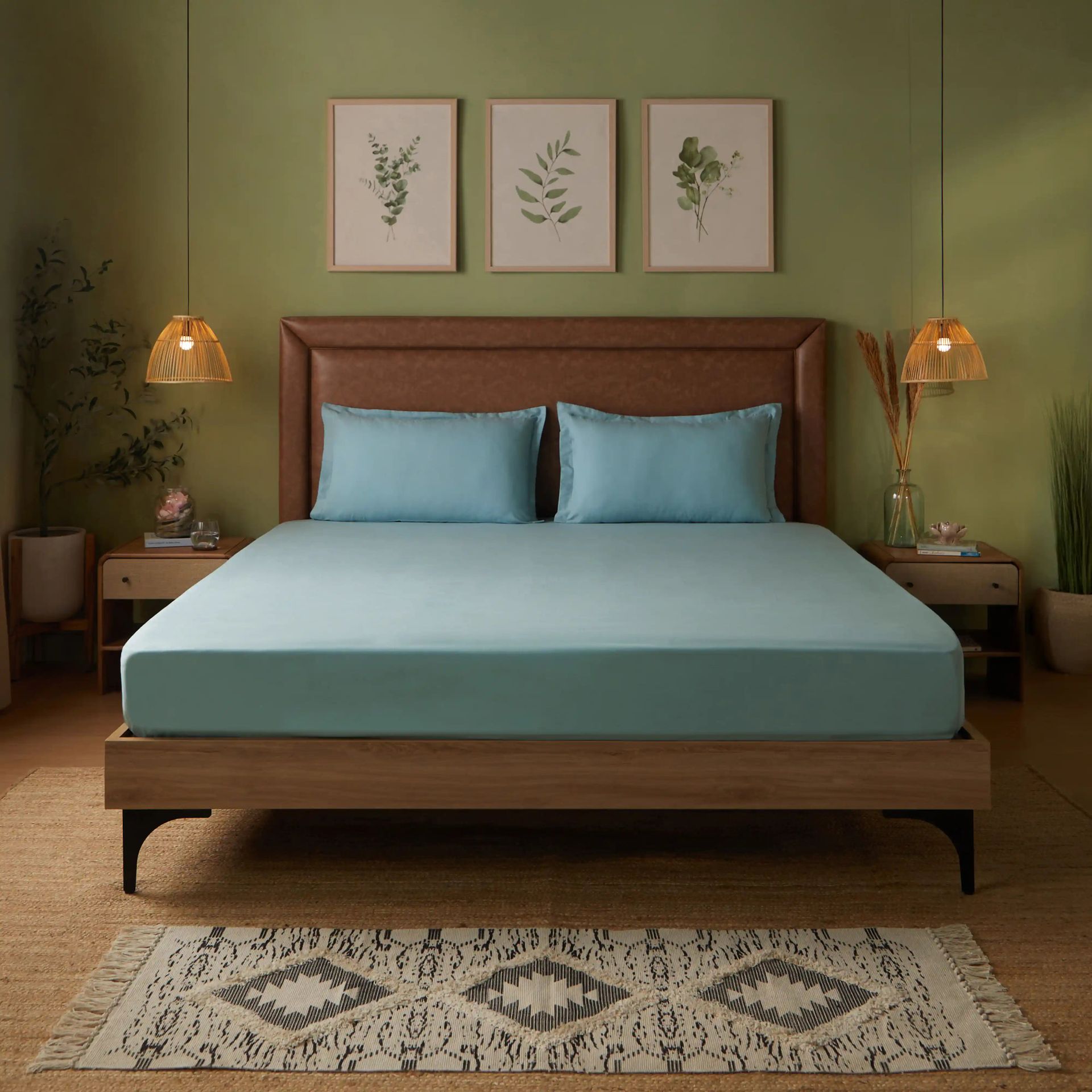 Solid Dyed 144 TC 100% Cotton Blue Sky Queen Fitted Sheet Set | Paleto