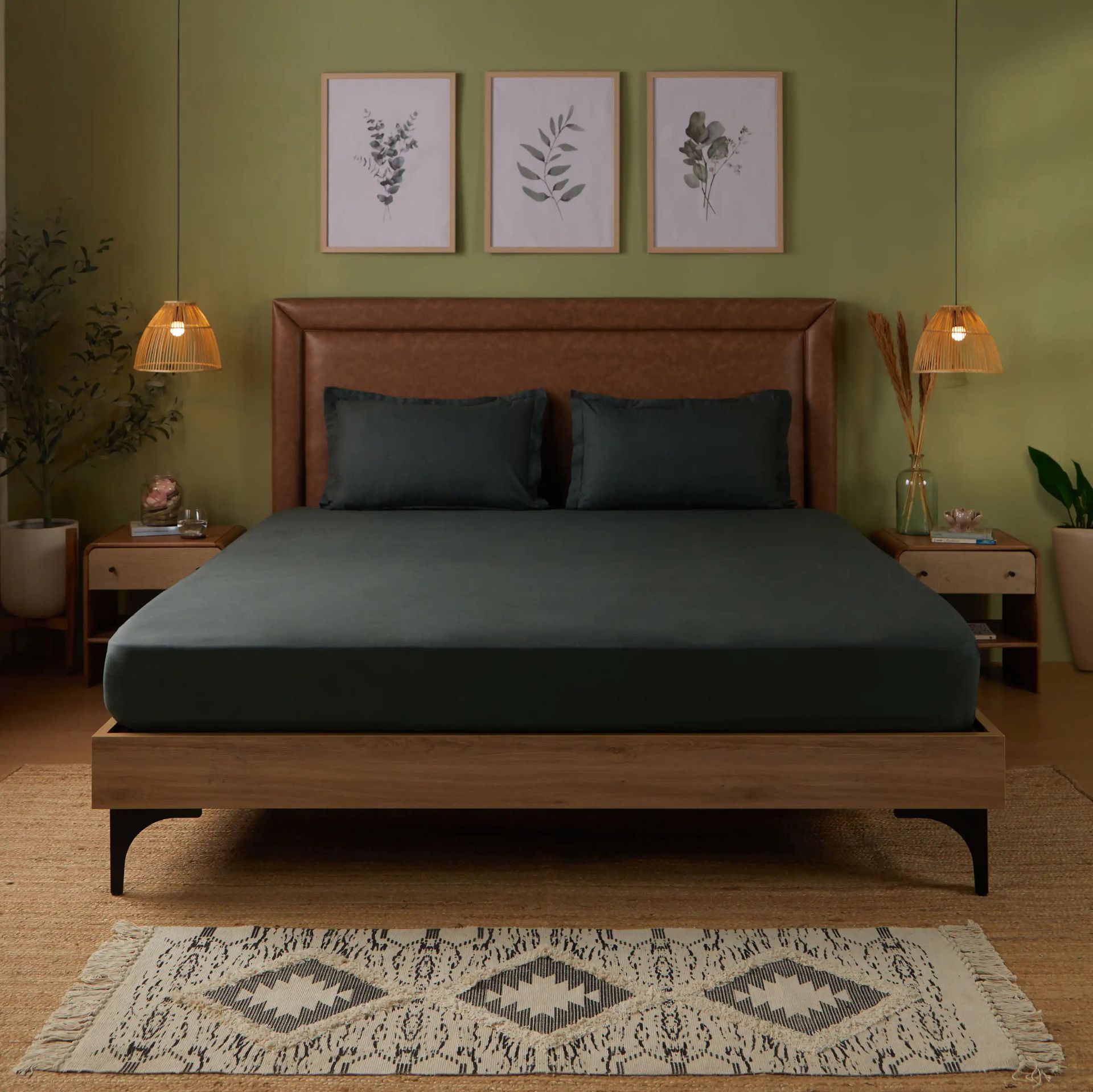Solid Dyed 144 TC 100% Cotton Dark Grey Queen Fitted Sheet Set | Paleto