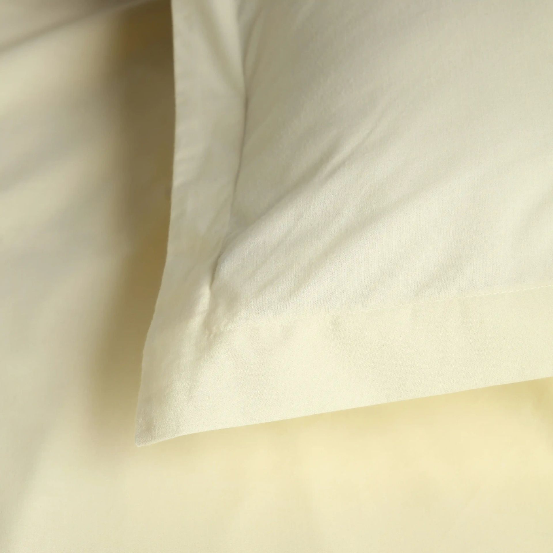 Solid Dyed 144 TC 100% Cotton Ivory Queen Fitted Sheet Set | Paleto