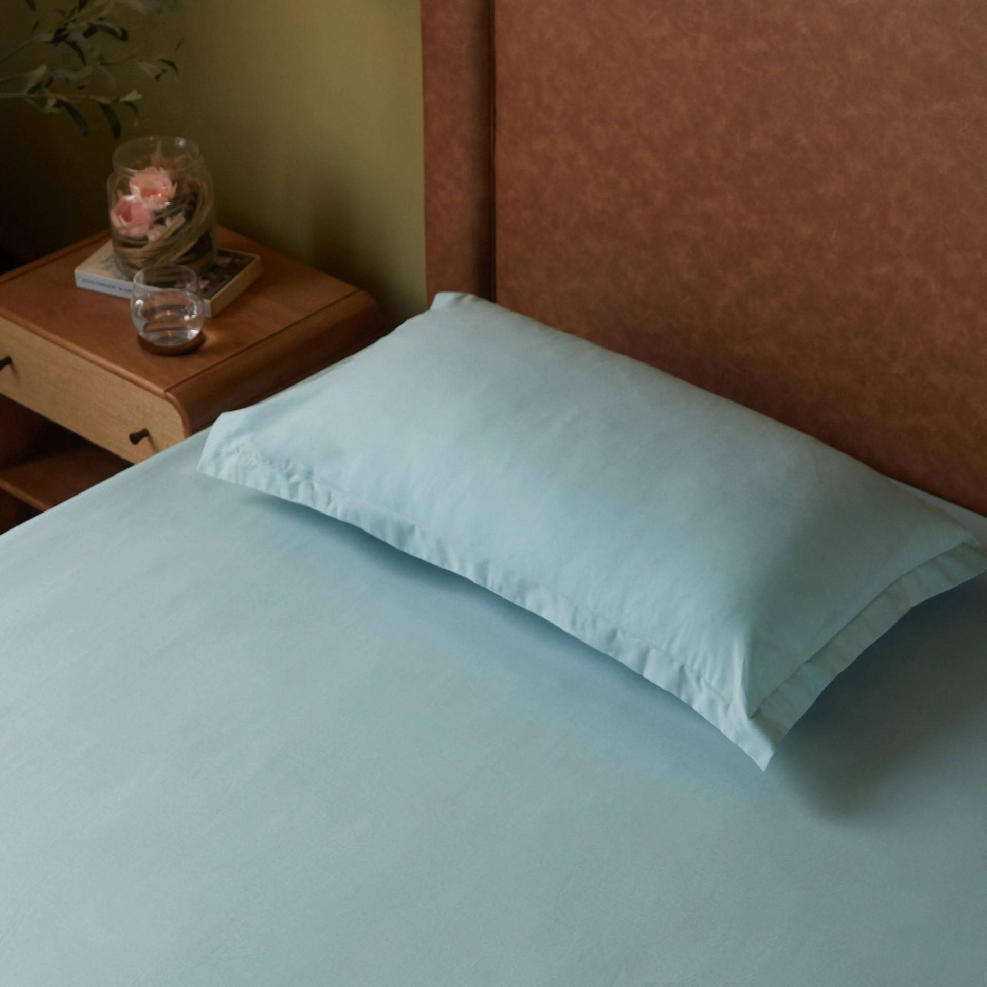 Solid Dyed 144 TC 100% Cotton Blue Sky Single Bedsheet Set | Paleto
