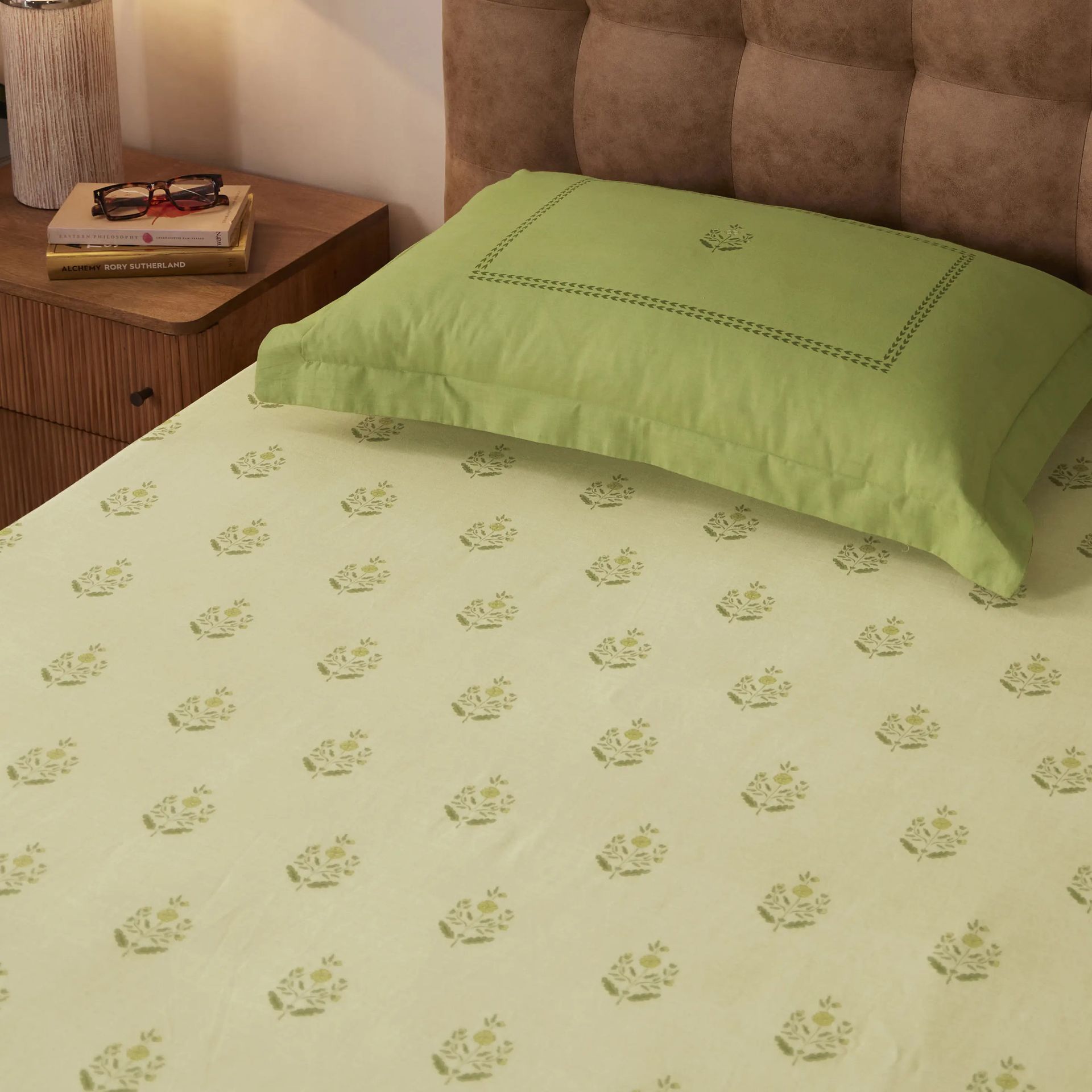 Indian Heritage 144 TC 100% Cotton Indian Moss Single Bedsheet Set | Chippa Lane