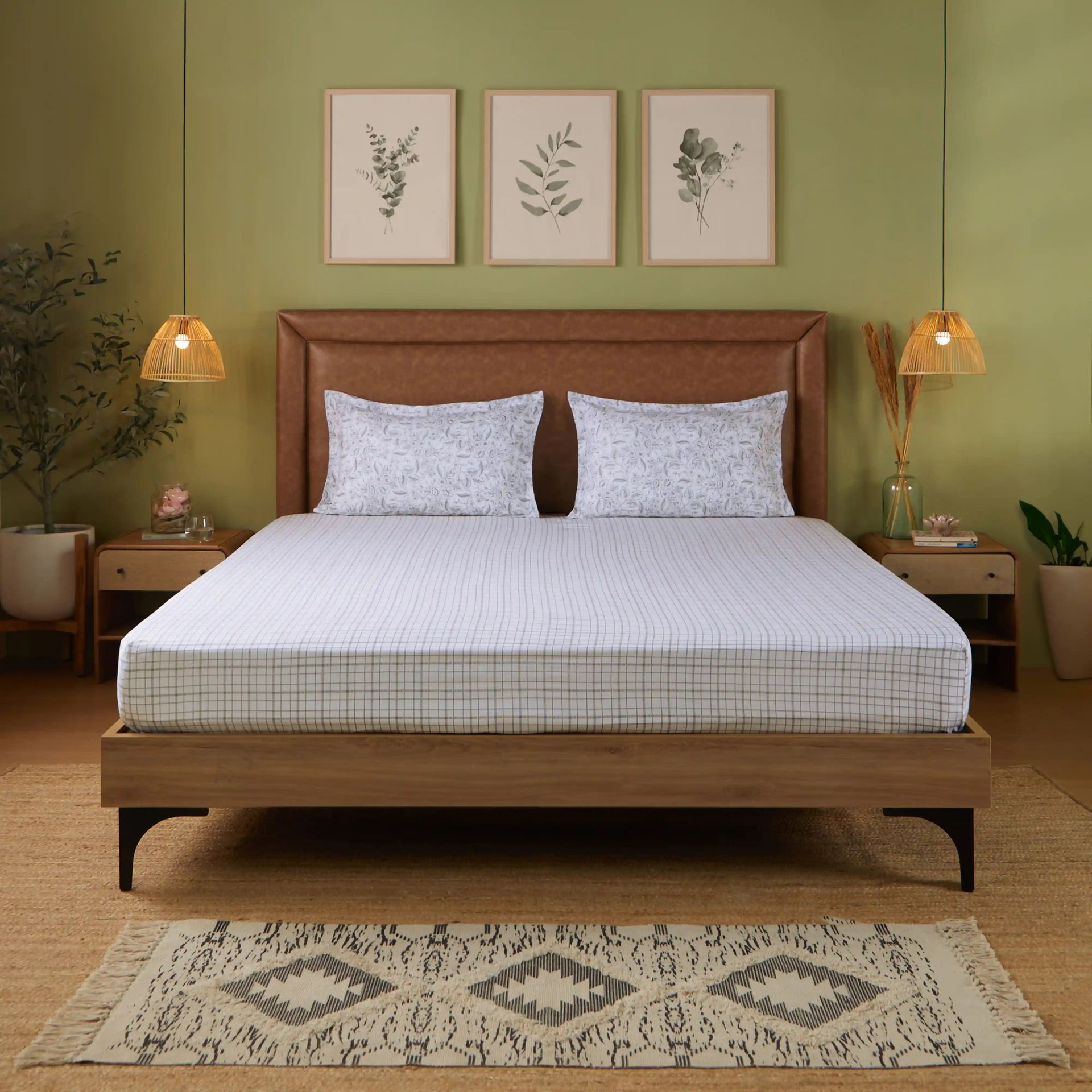 Floral Geometric 144 TC 100% Cotton Charcoal Checks Queen Fitted Sheet Set | Mishella