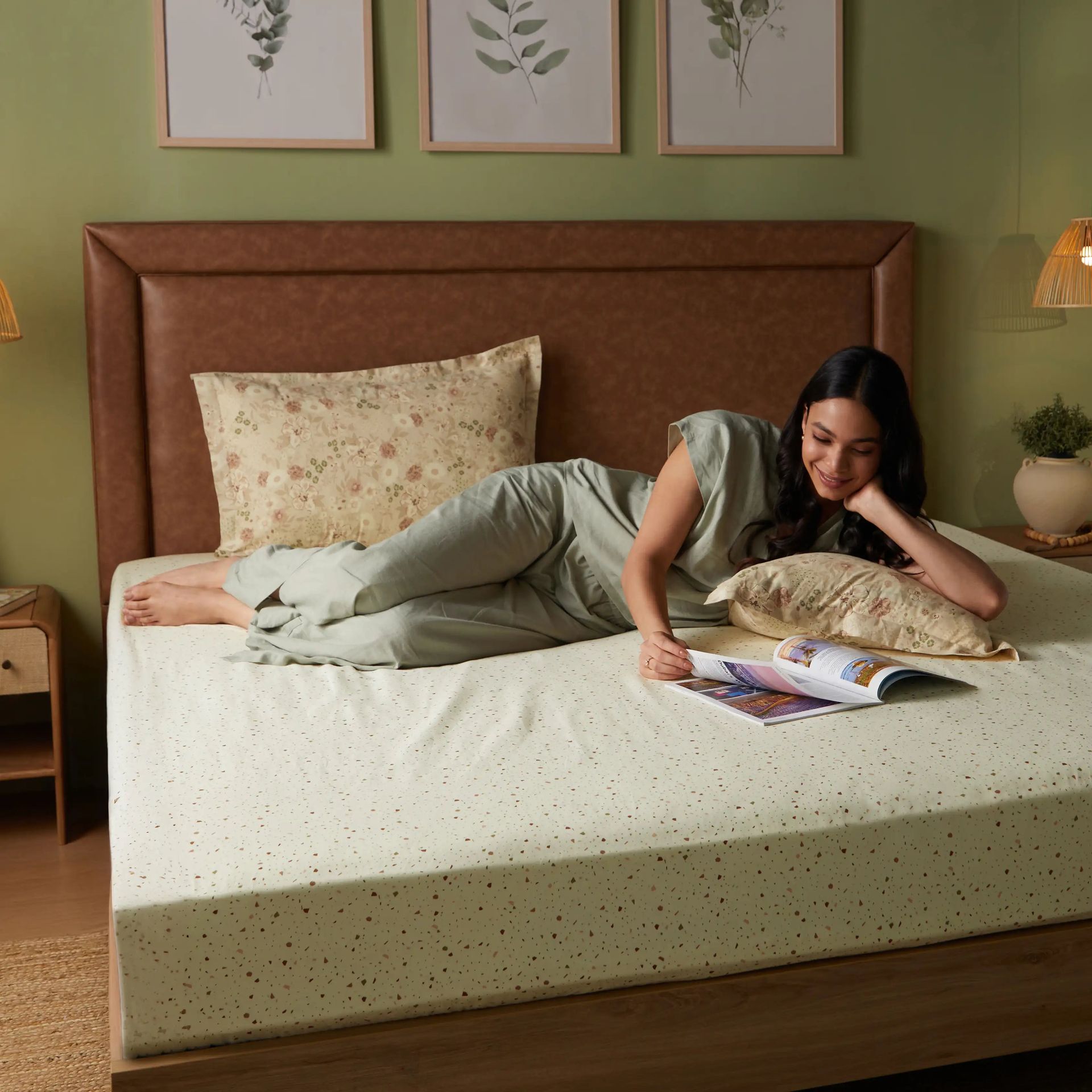 Floral Geometric 144 TC 100% Cotton Cream Bloom Queen Fitted Sheet Set | Mishella