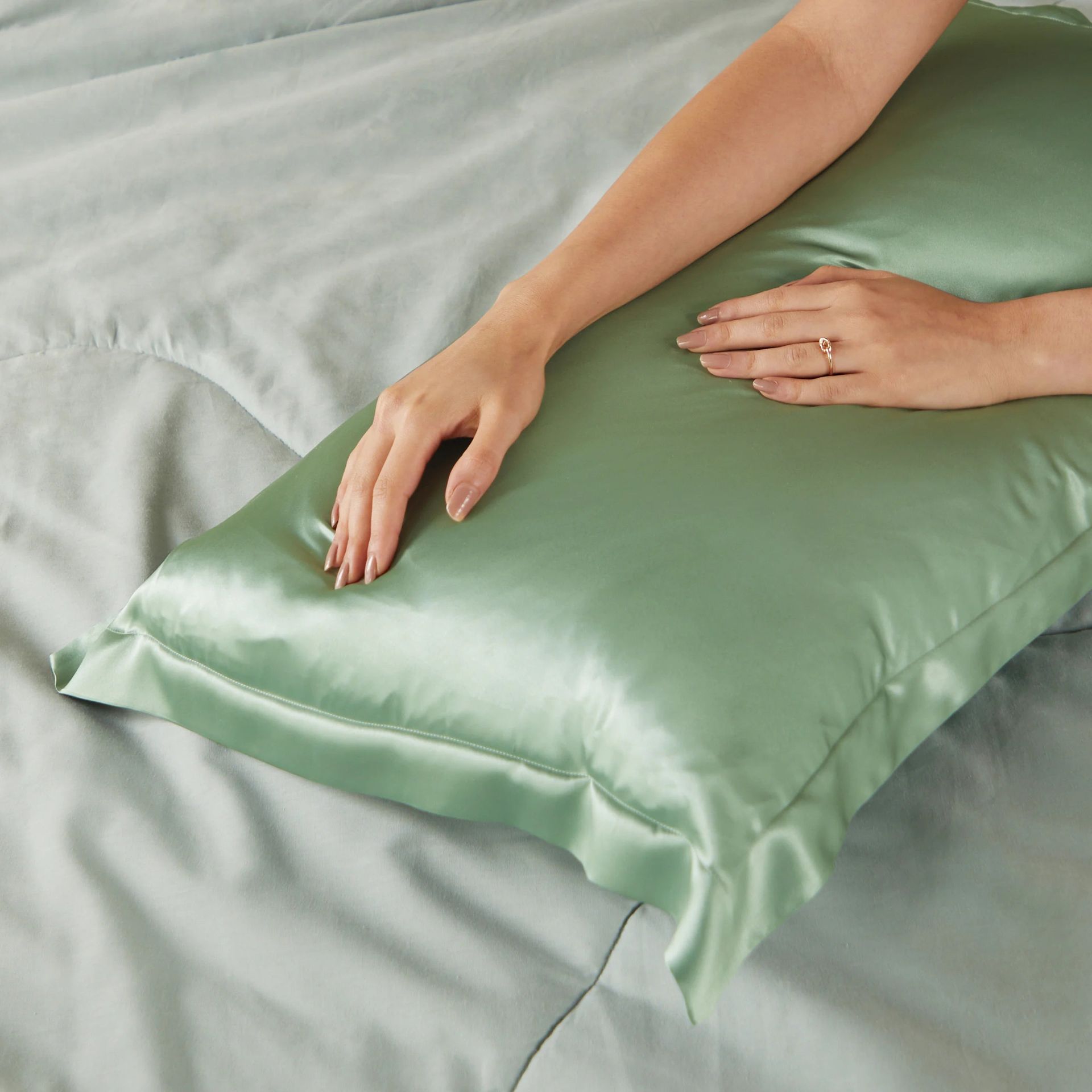 Solid Dyed 100% Mulberry Silk Frosty Green Double Silk Pillow Cover | Lisseto