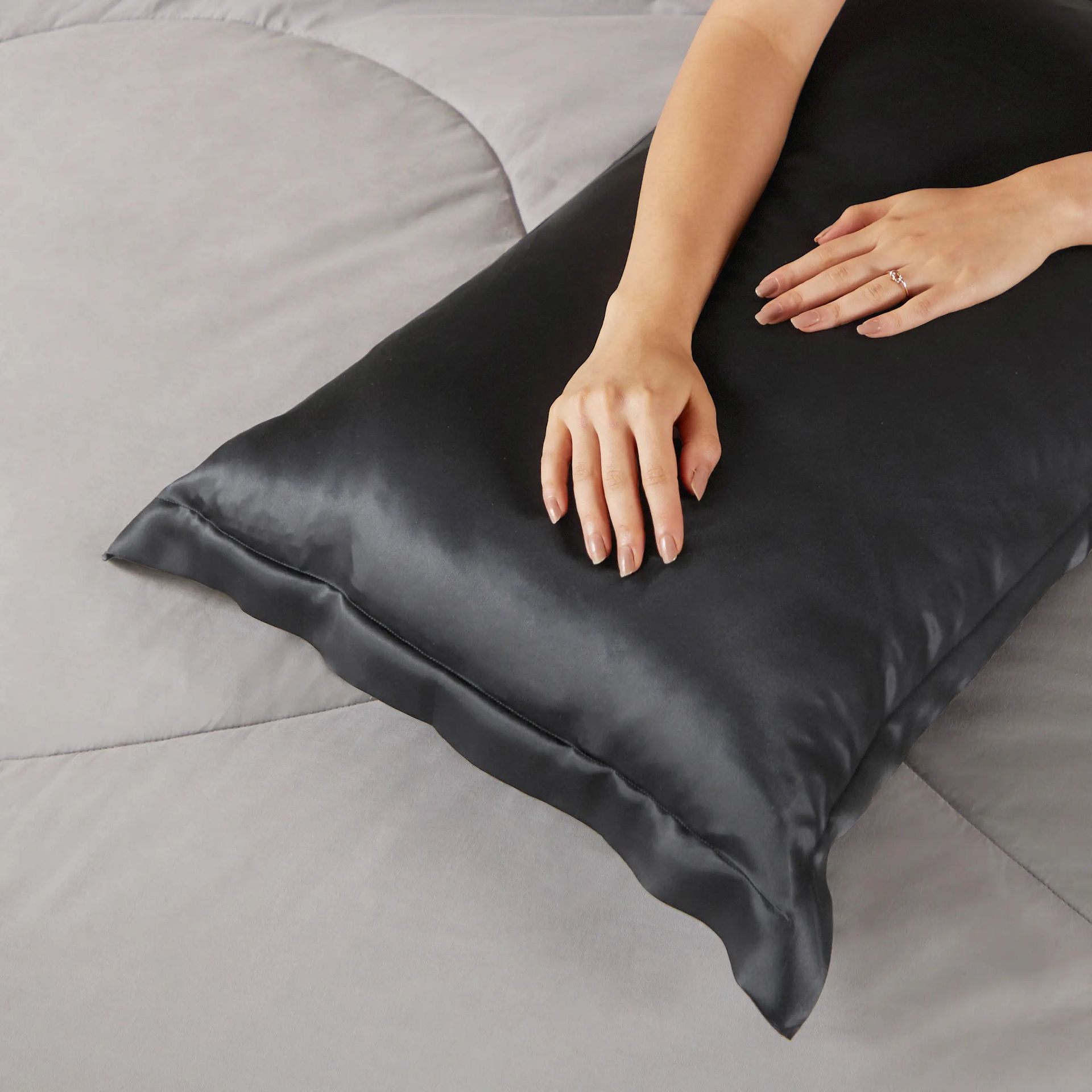 Solid Dyed 100% Mulberry Silk Jet Black Double Silk Pillow Cover | Lisseto