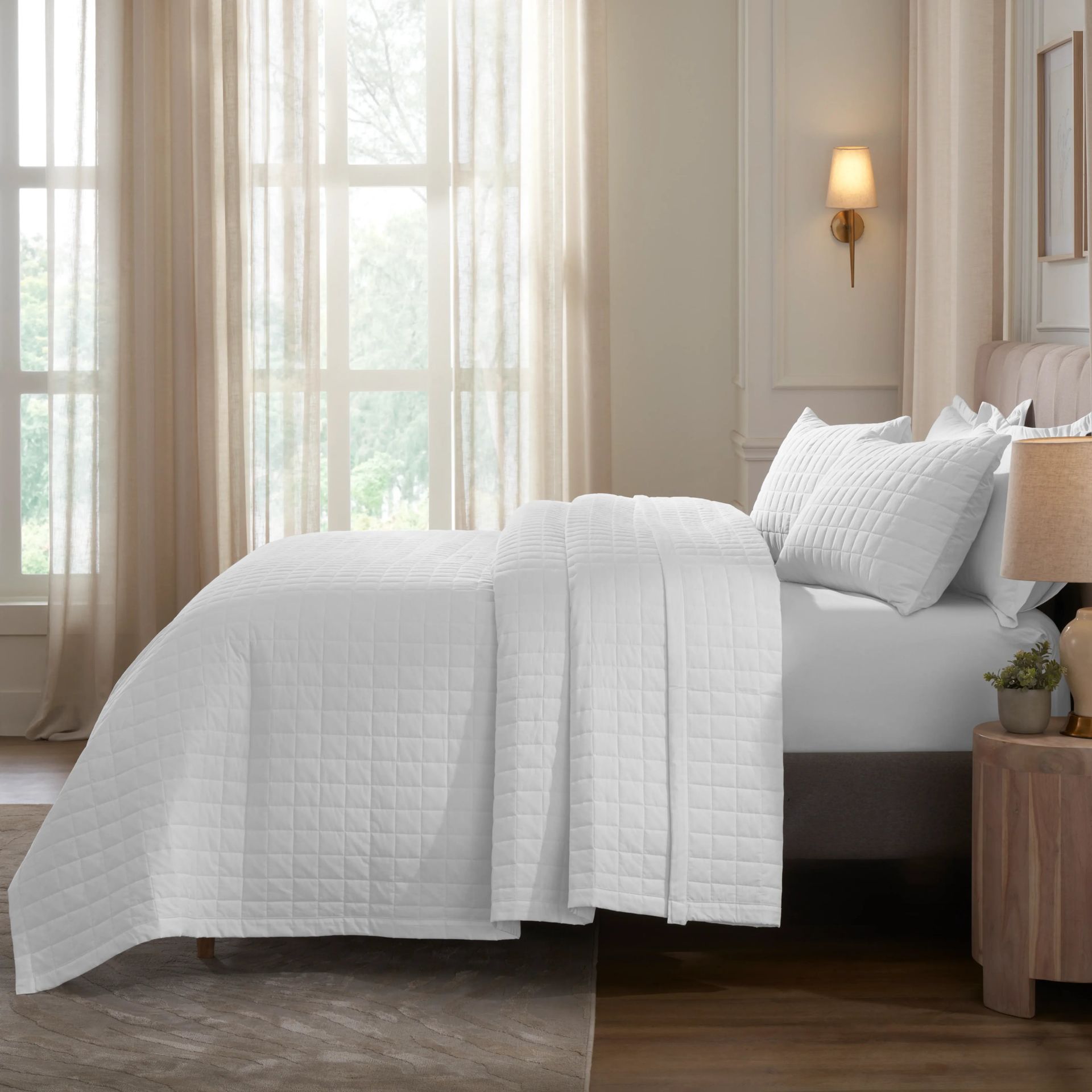 Box Quilted Solid 200 TC 100% Cotton Percale Optical White King Bed Cover Set | Nuvola