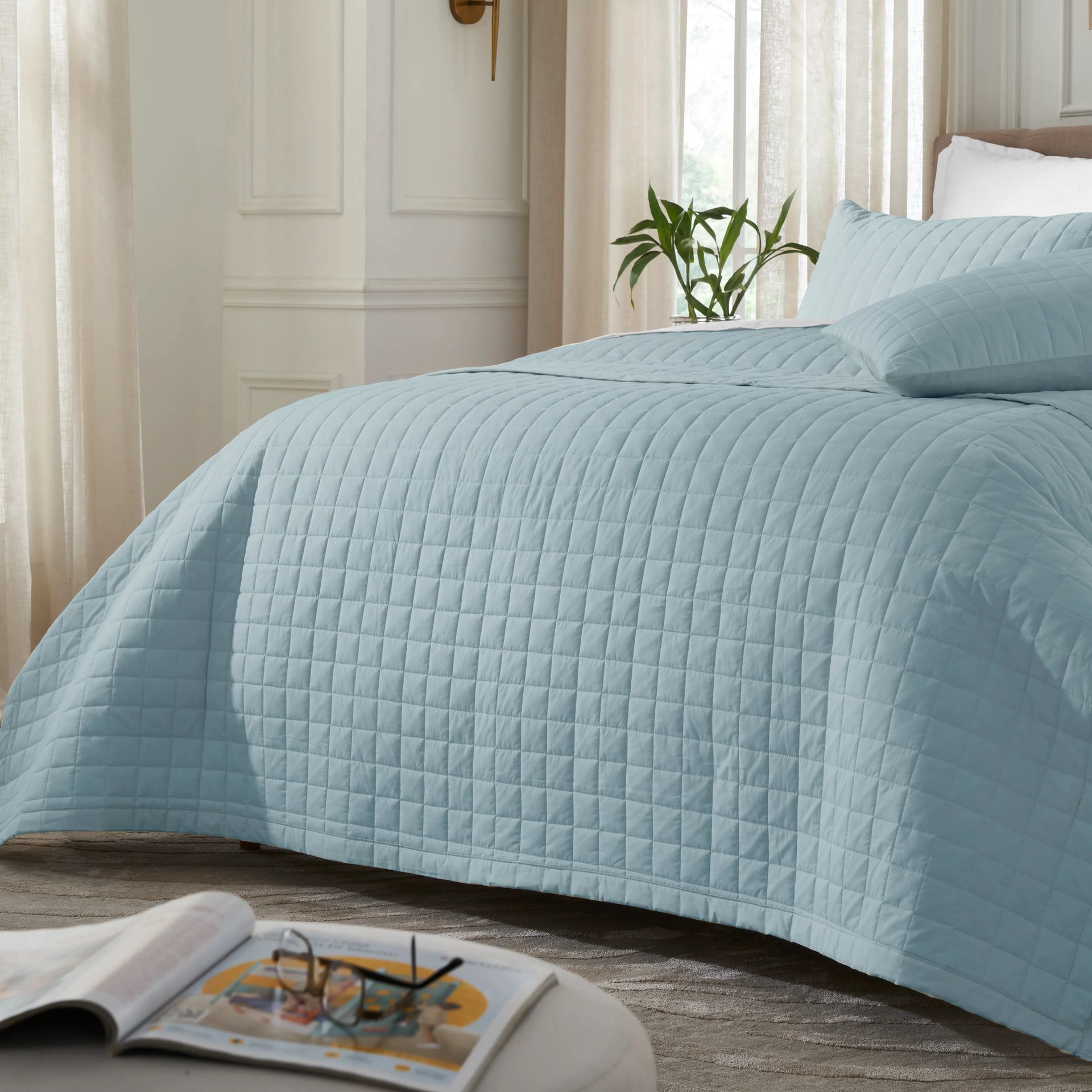 Box Quilted Solid 200 TC 100% Cotton Percale French Blue King Bed Cover Set | Nuvola