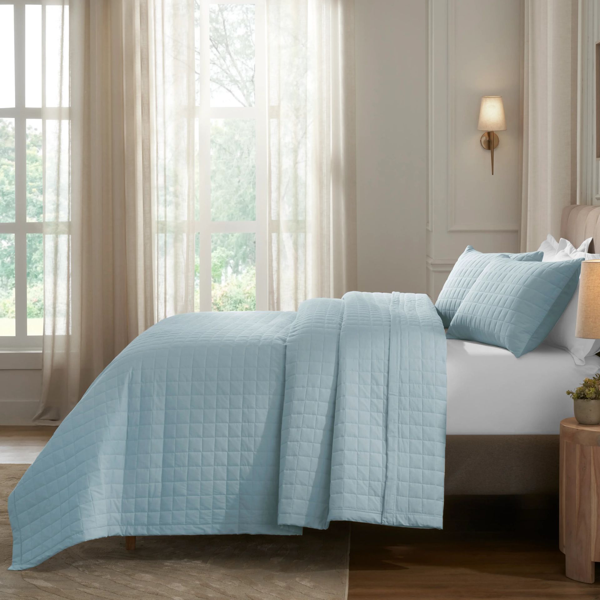 Box Quilted Solid 200 TC 100% Cotton Percale French Blue King Bed Cover Set | Nuvola