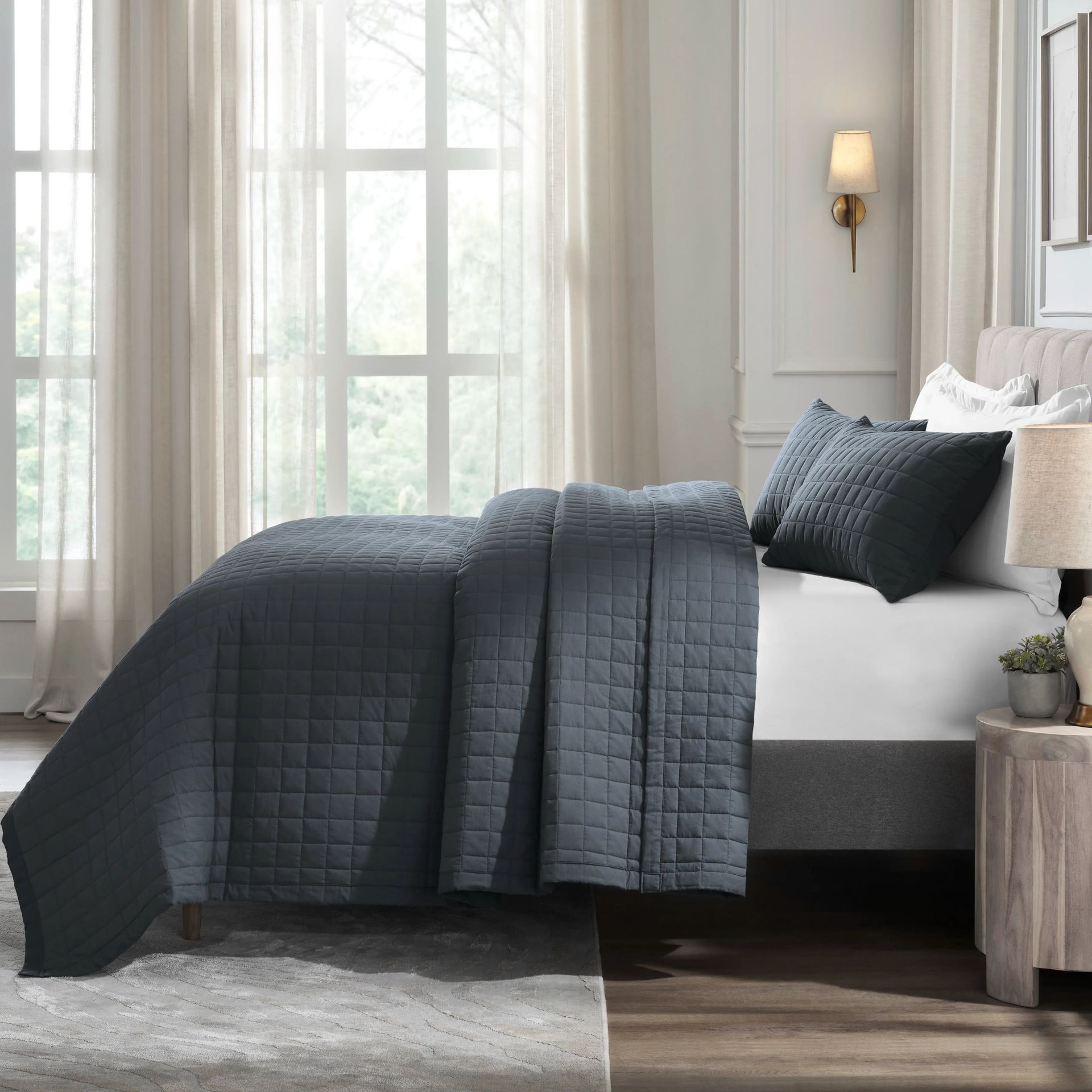 Box Quilted Solid 200 TC 100% Cotton Percale Charcoal King Bed Cover Set | Nuvola