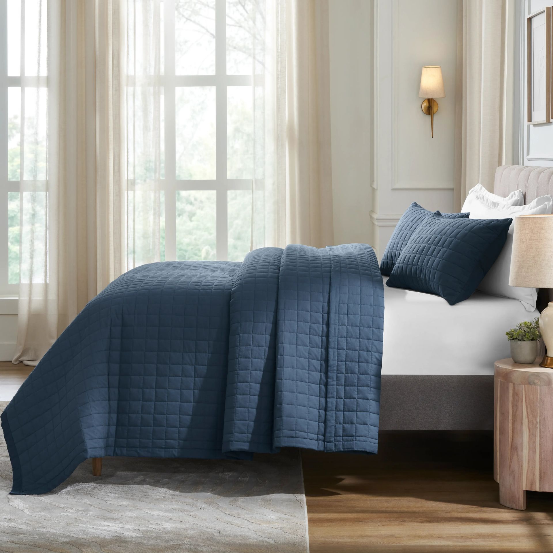 Box Quilted Solid 200 TC 100% Cotton Percale Estate Blue King Bed Cover Set | Nuvola