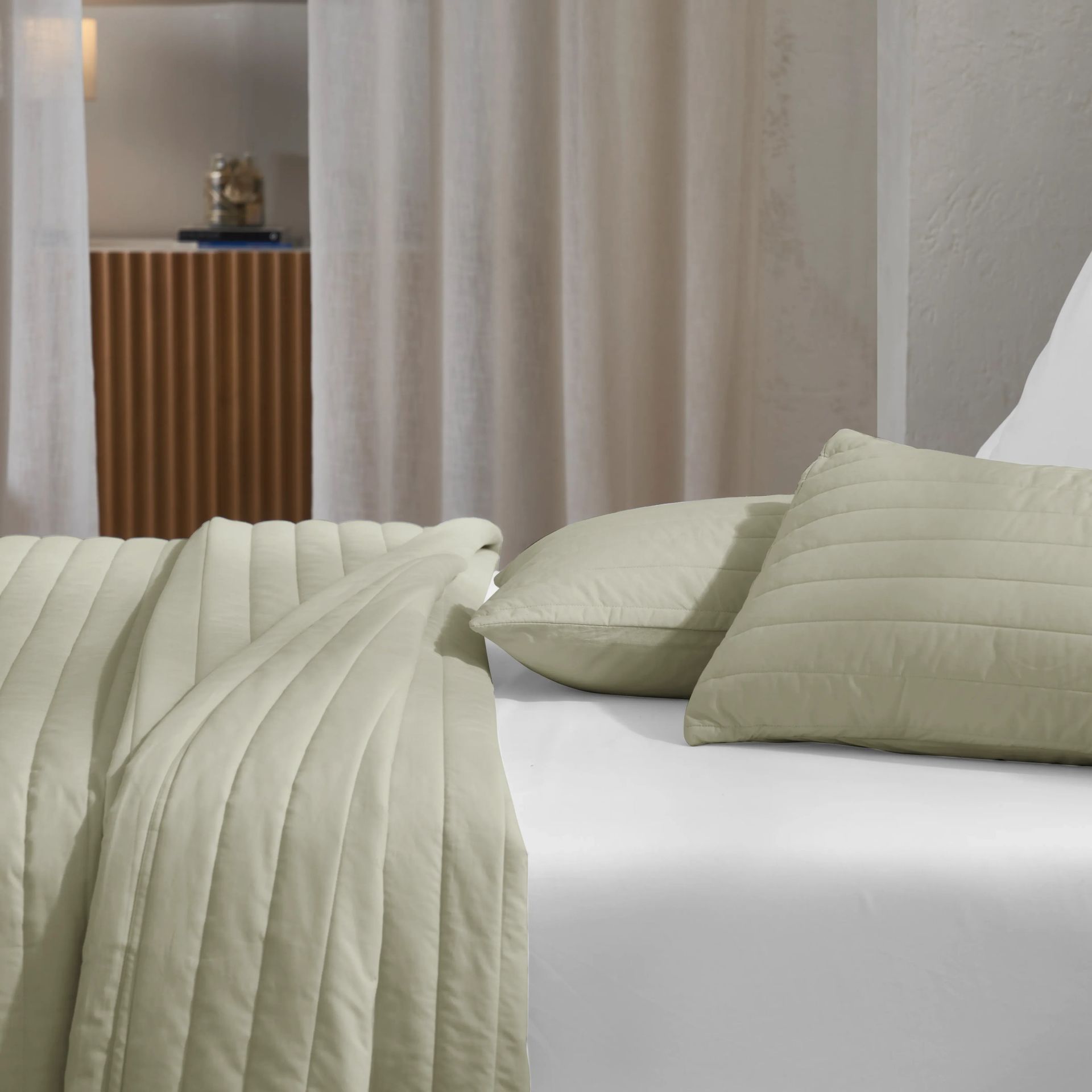 Straight Quilted Solid 200 TC 100% Cotton Percale Linen King Bed Cover Set | Nuvola