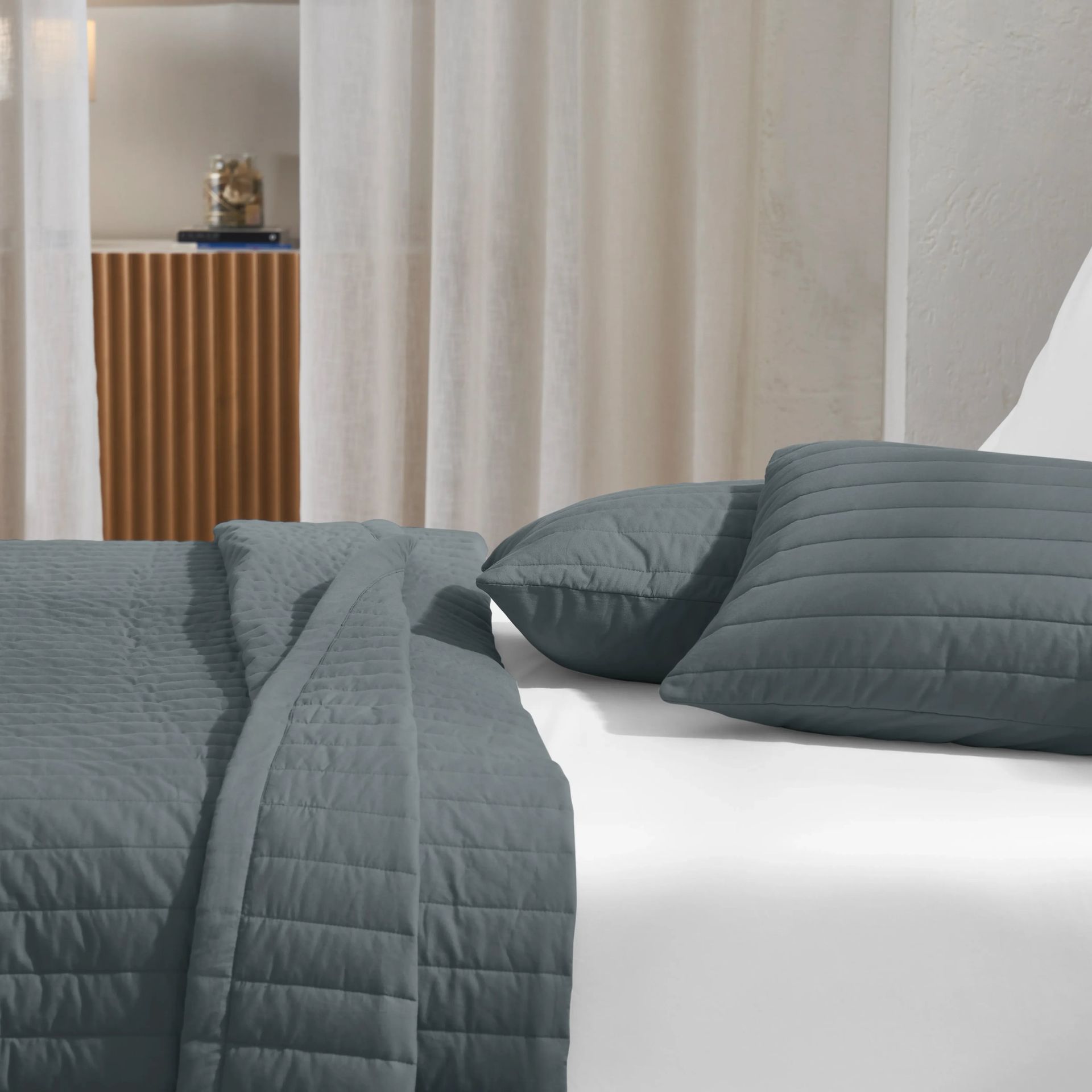 Straight Quilted Solid 200 TC 100% Cotton Percale Charcoal King Bed Cover Set | Nuvola