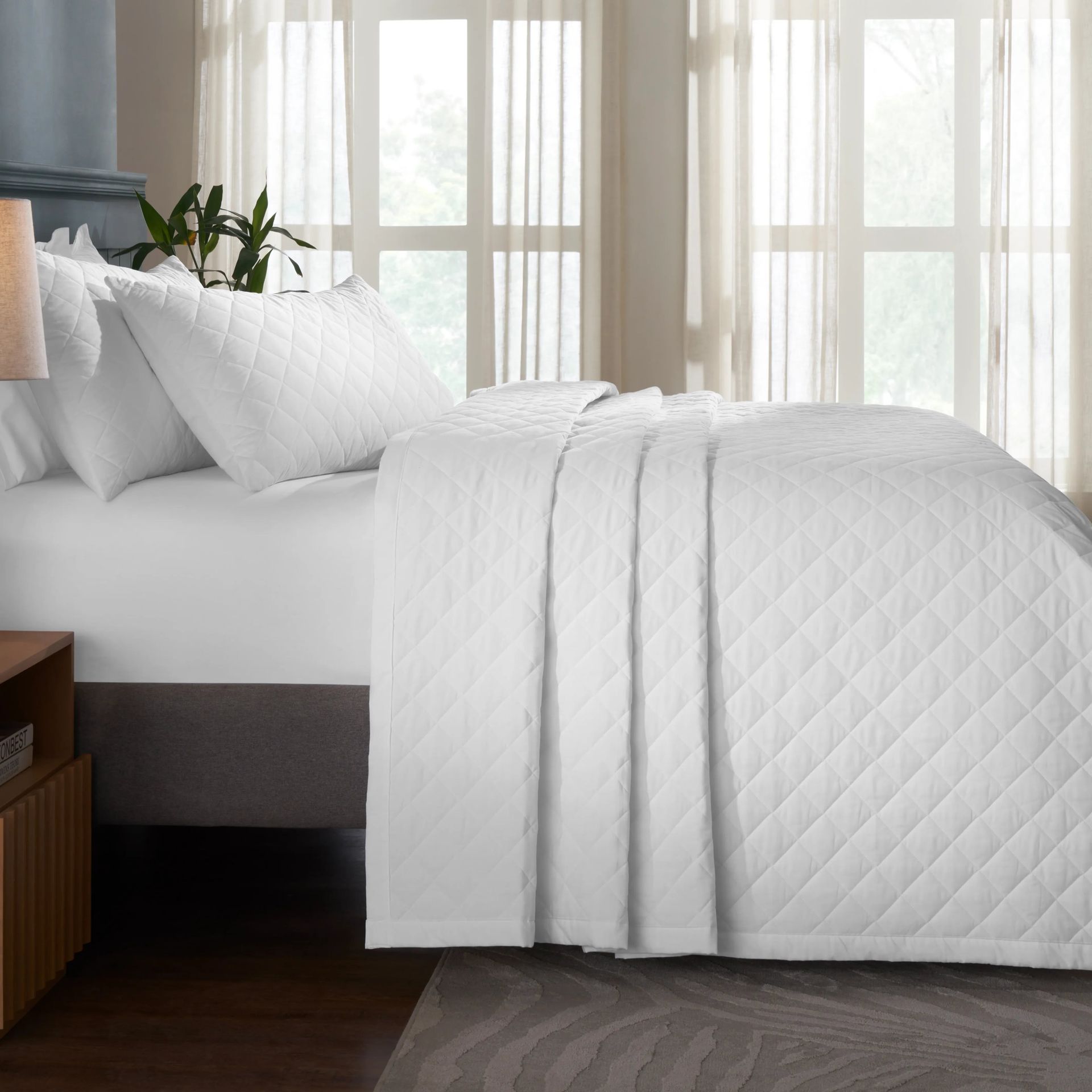 Diamond Quilted Solid 200 TC 100% Cotton Percale Optical White King Bed Cover Set | Nuvola