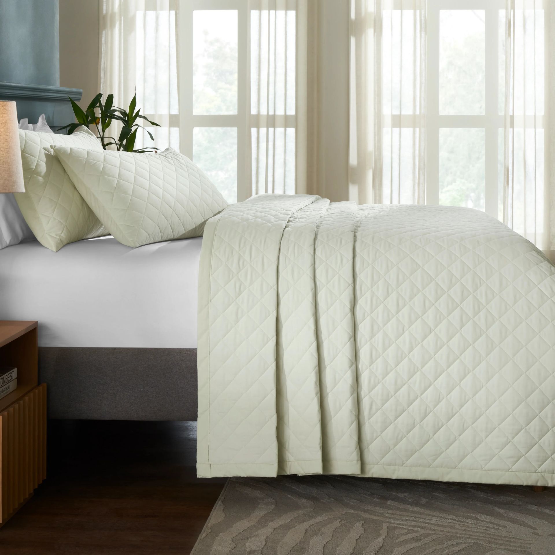Diamond Quilted Solid 200 TC 100% Cotton Percale Ivory King Bed Cover Set | Nuvola