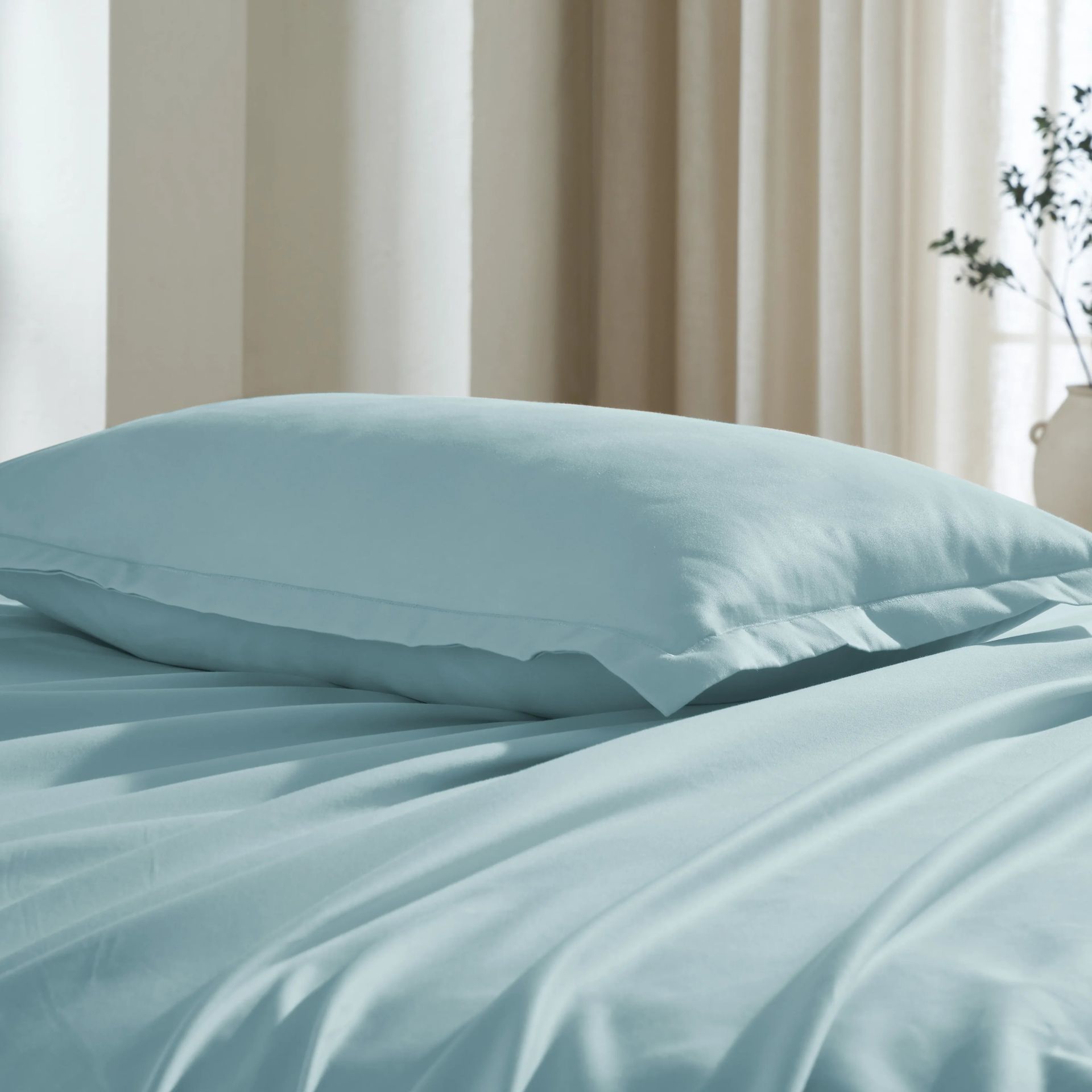 Solid Dyed 800 TC 100% Cotton Blue Sky Super King Bedsheet Set | Pelushe