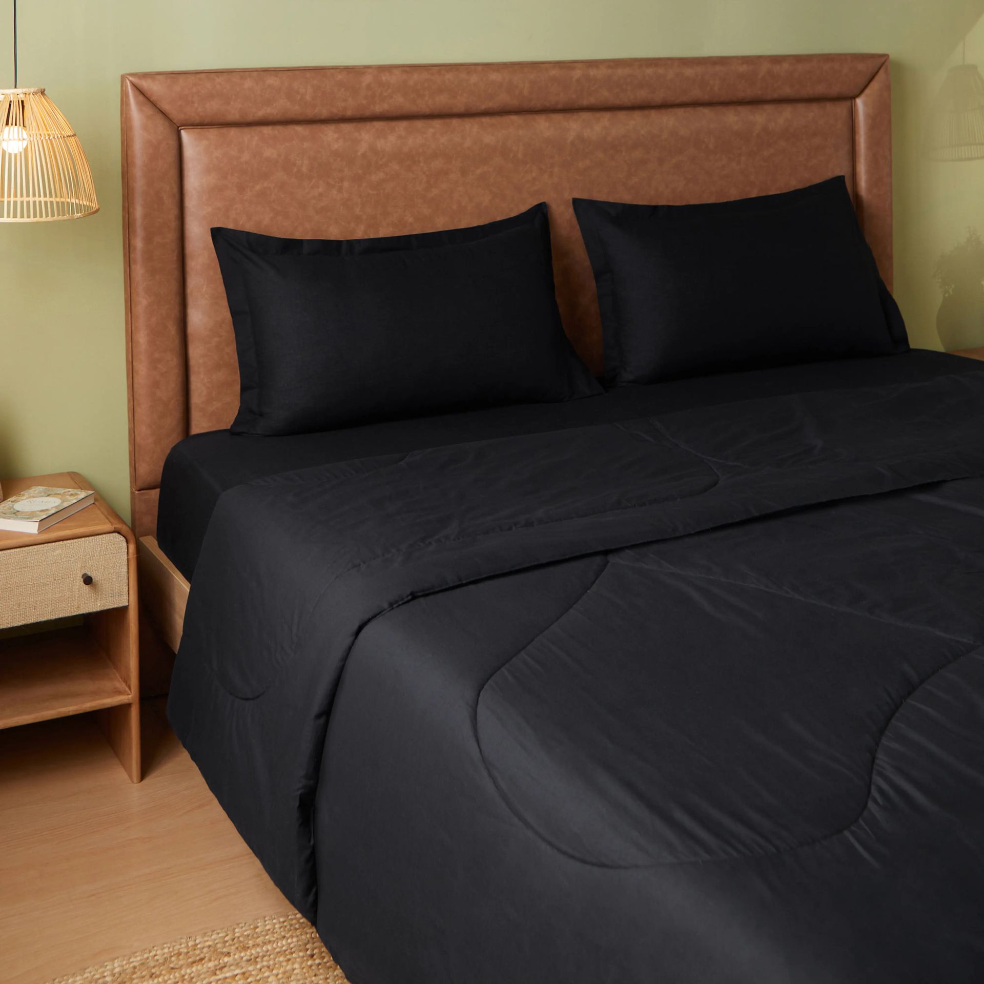 Solid Dyed 120 GSM Cotton Black Double Comforter | Paleto