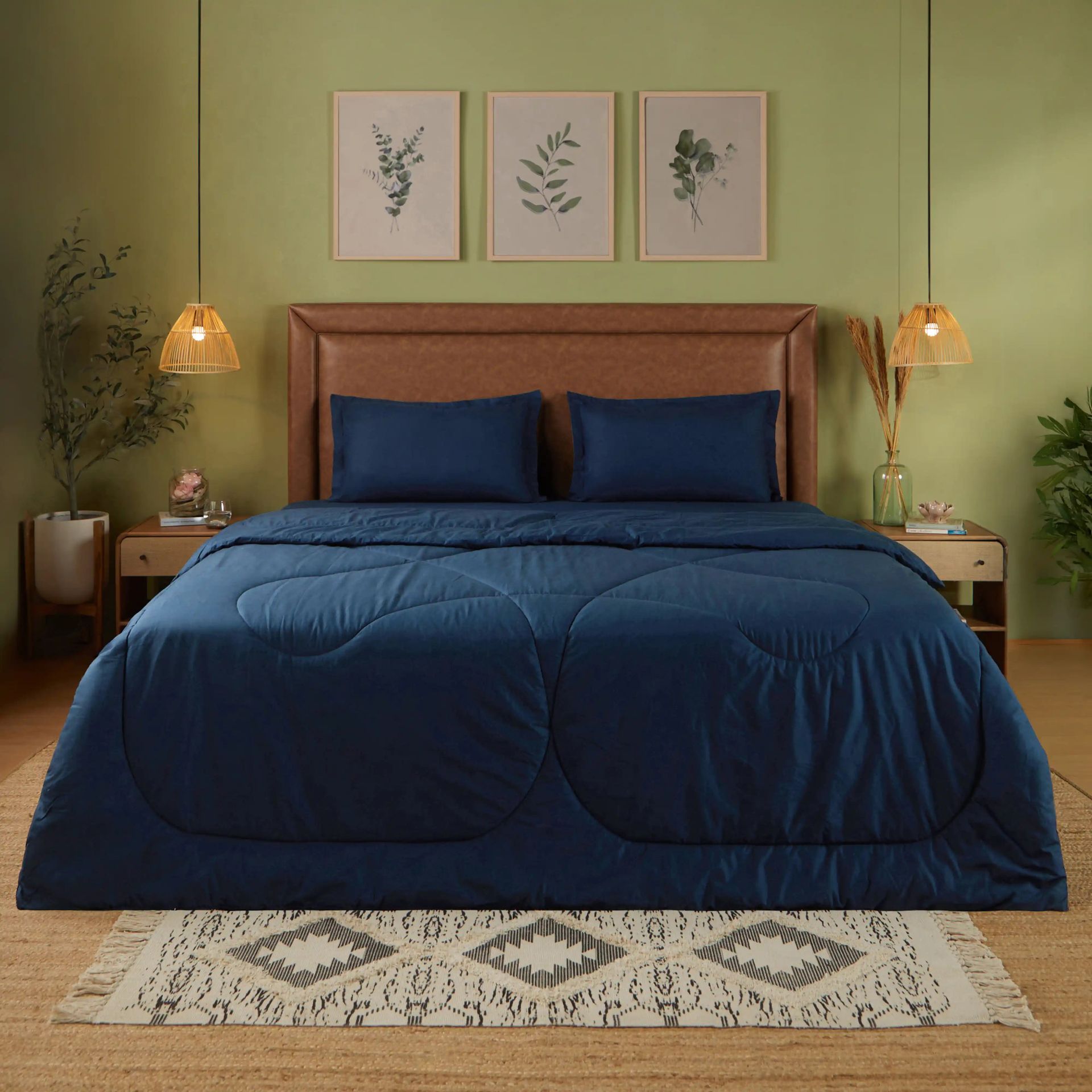 Solid Dyed 120 GSM Cotton Navy Double Comforter | Paleto