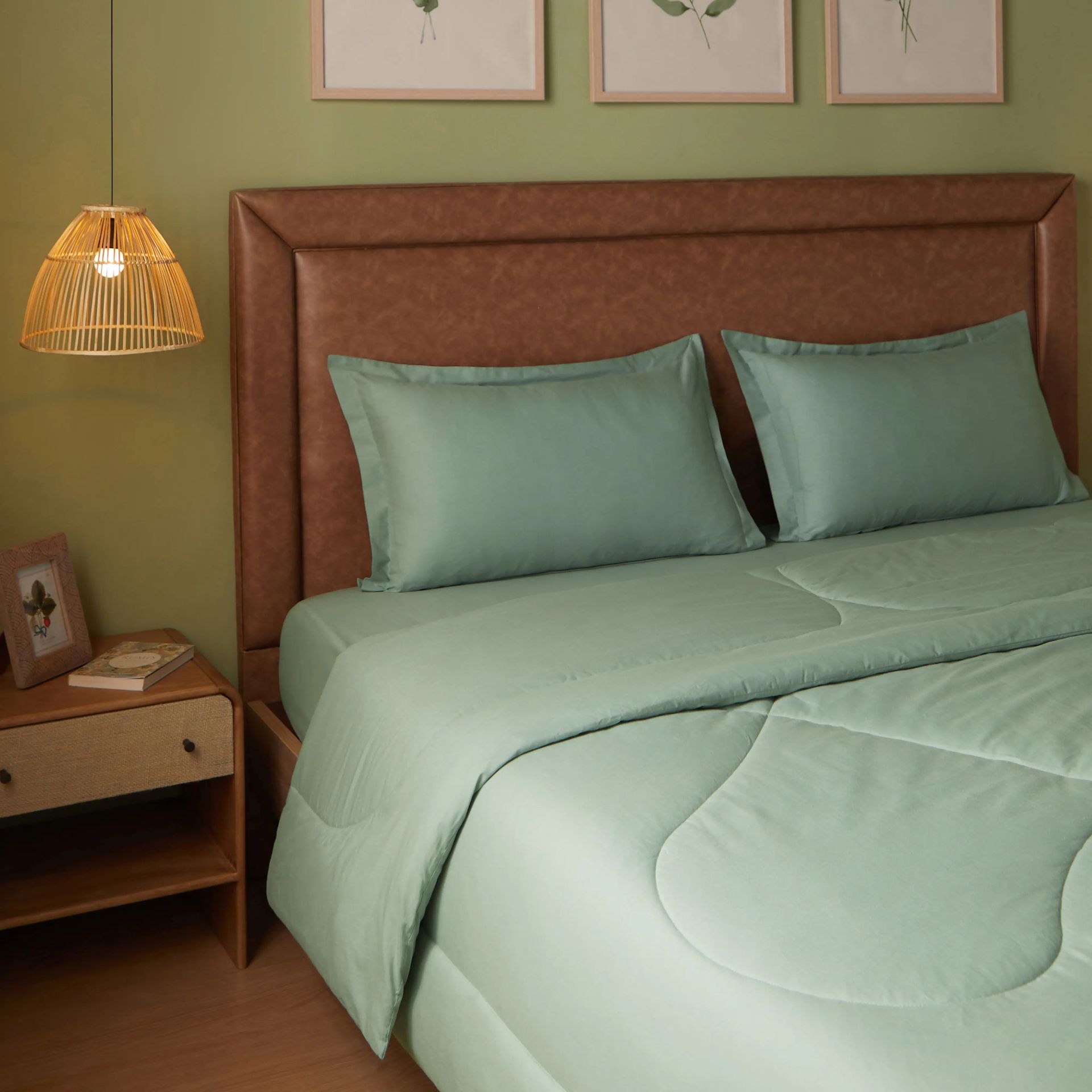 Solid Dyed 120 GSM Cotton Green Sage Double Comforter | Paleto