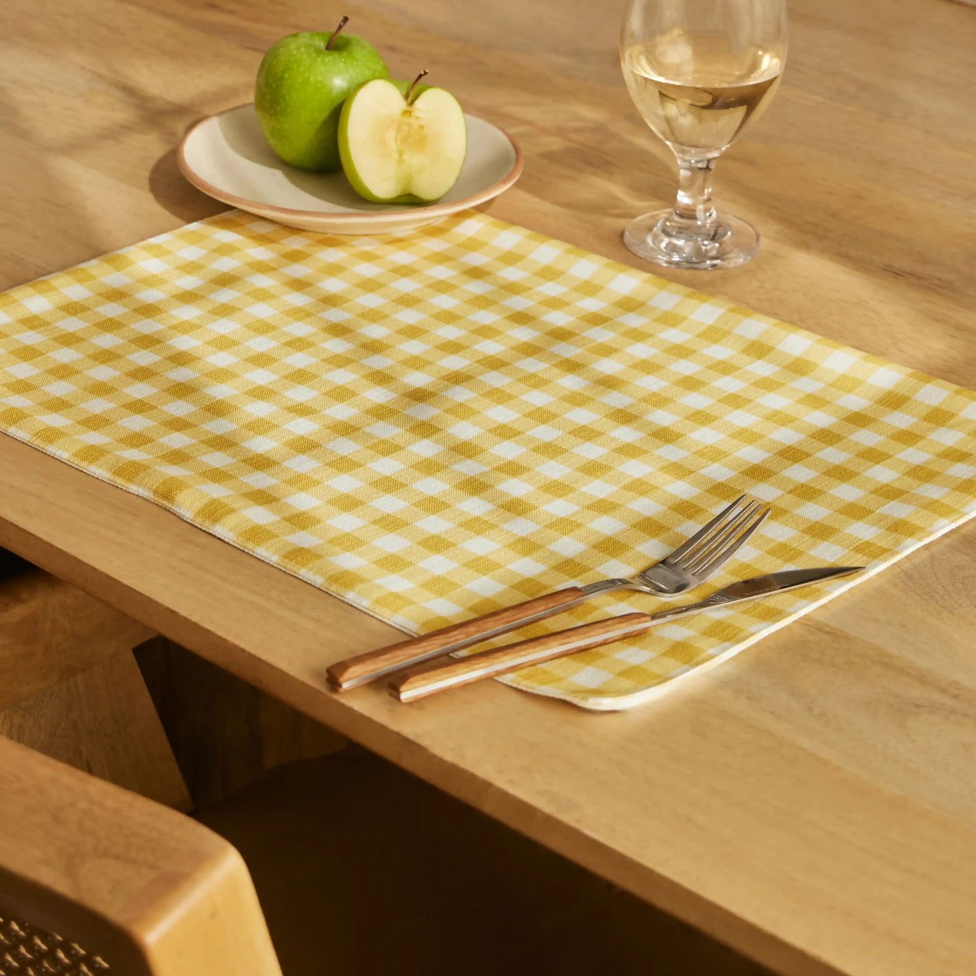 Big Gingham 319 GSM 100% Polyester Yellow Set of 4 Table Mat | Nonna's Home