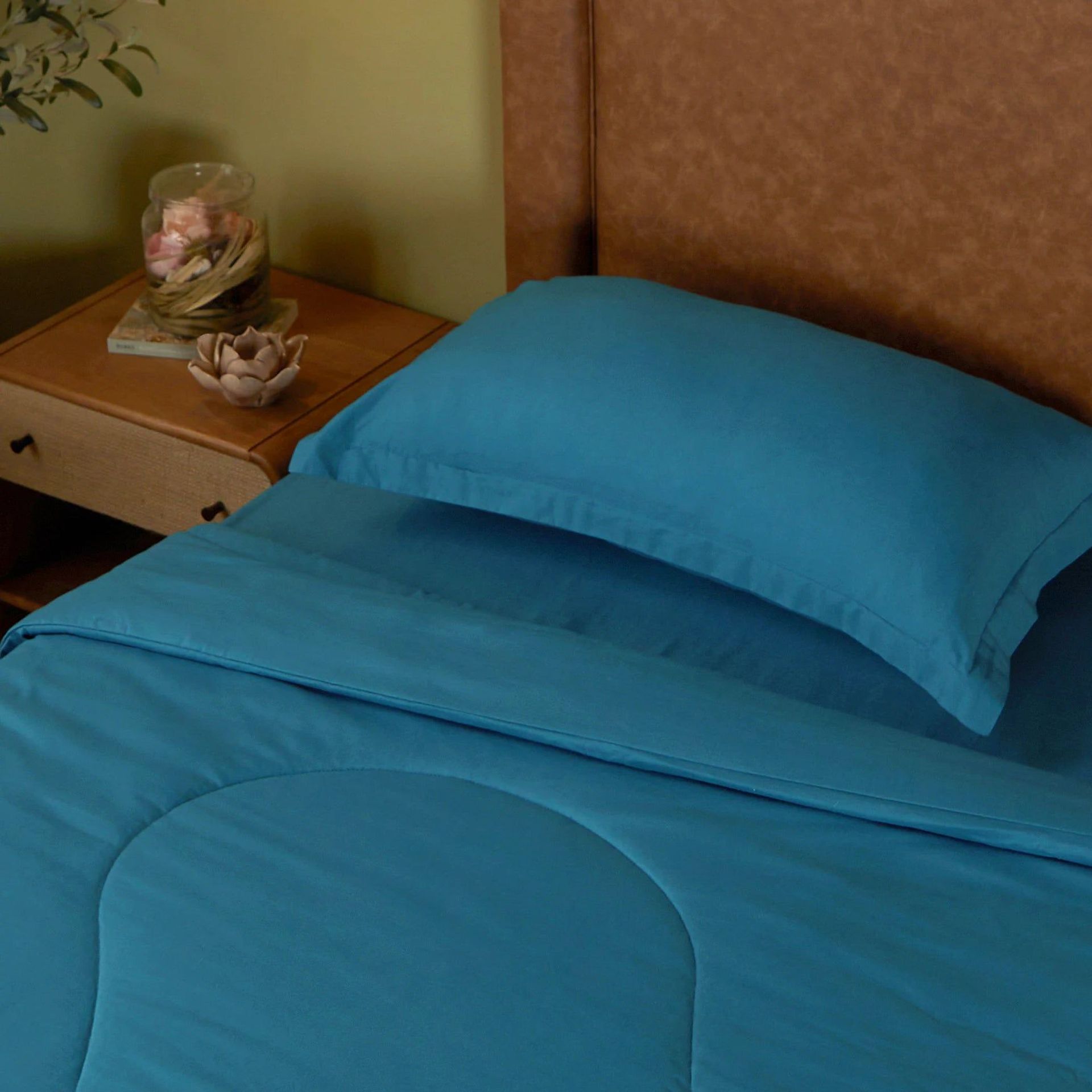 Solid Dyed 120 GSM Cotton Mineral Single Comforter | Paleto