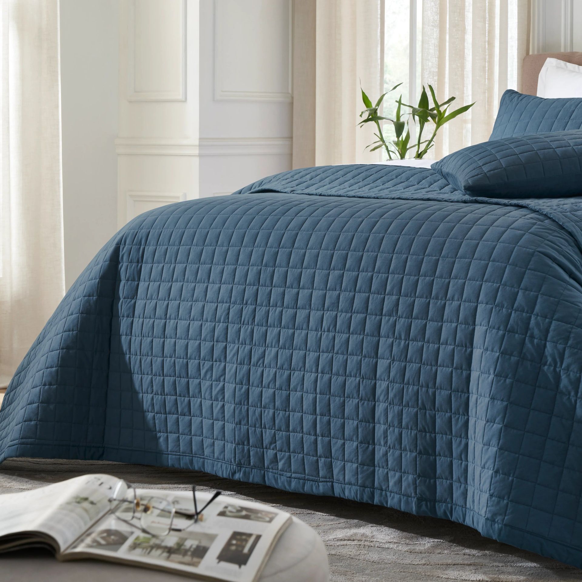 Box Quilted Solid 200 TC 100% Cotton Percale Estate Blue King Bed Cover Set | Nuvola