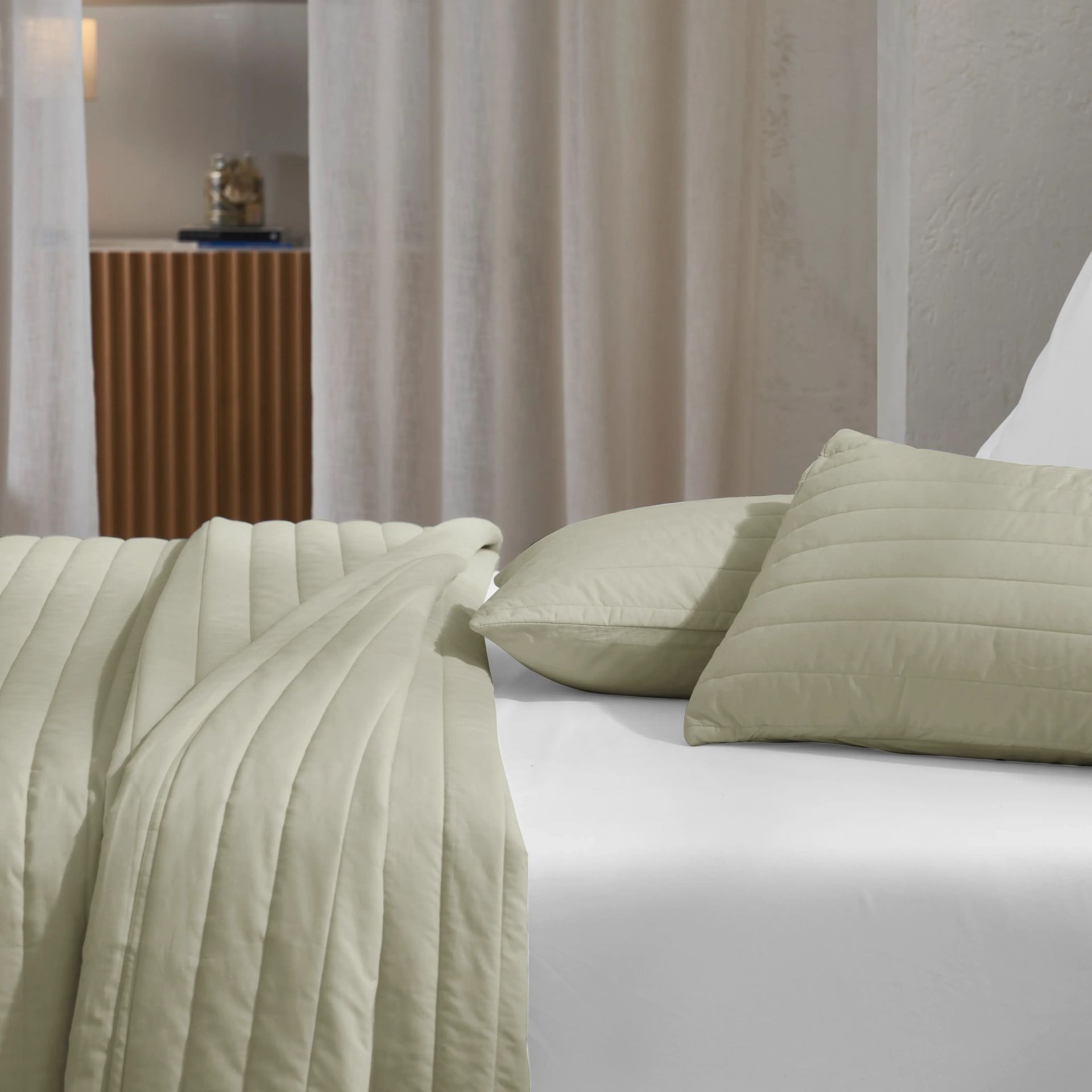 Straight Quilted Solid 200 TC 100% Cotton Percale Linen King Bed Cover Set | Nuvola