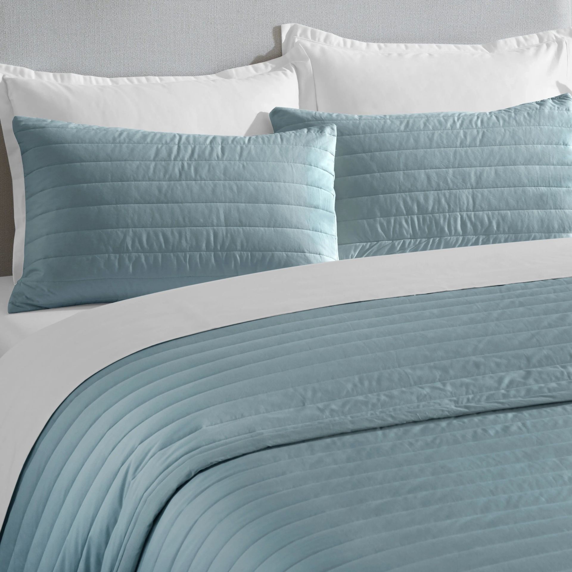 Straight Quilted Solid 200 TC 100% Cotton Percale Estate Blue King Bed Cover Set | Nuvola