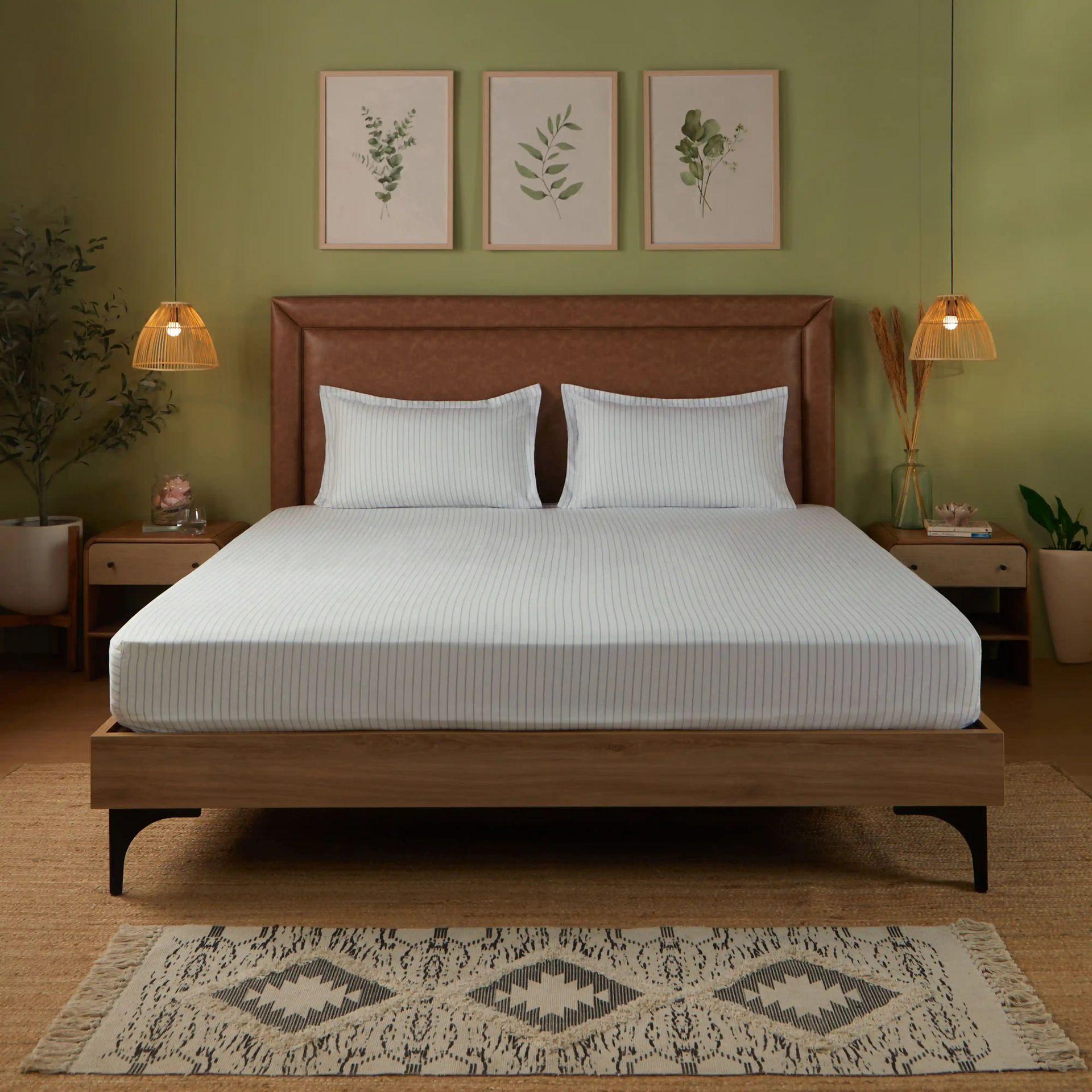 Geometric 144 TC 100% Cotton Blue Double Bedsheet Set | Bloomshire Classic