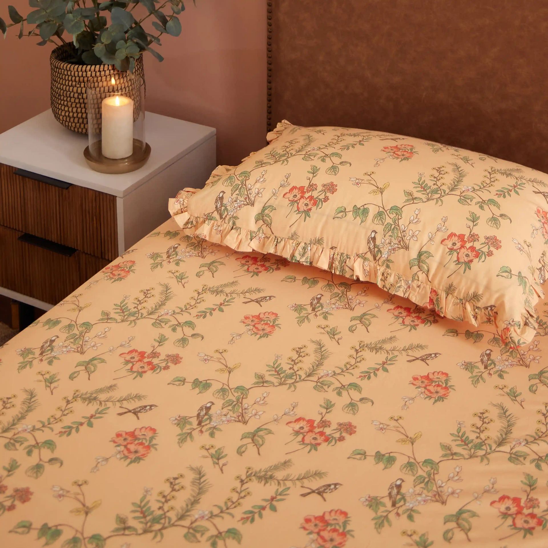 Floral 200 TC Cotton Peach Single Bedsheet Set | Bloomshire Luxe
