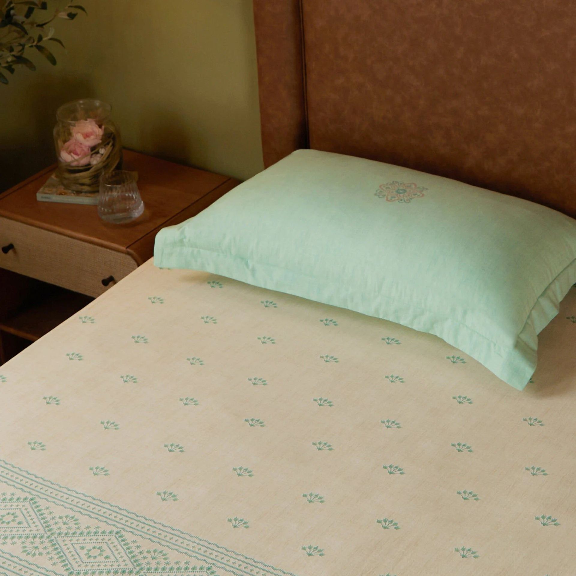 Indian Heritage 144 TC 100% Cotton Sage Single Bedsheet Set | Chippa Lane
